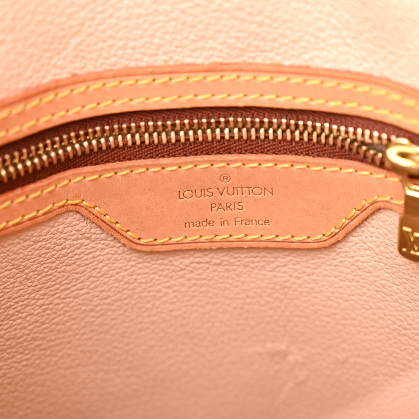 Monogram Petit Bucket 23