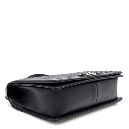 Chanel Wrinkled Lambskin Chevron Quilted Medium Boy Flap Black 4 of 10