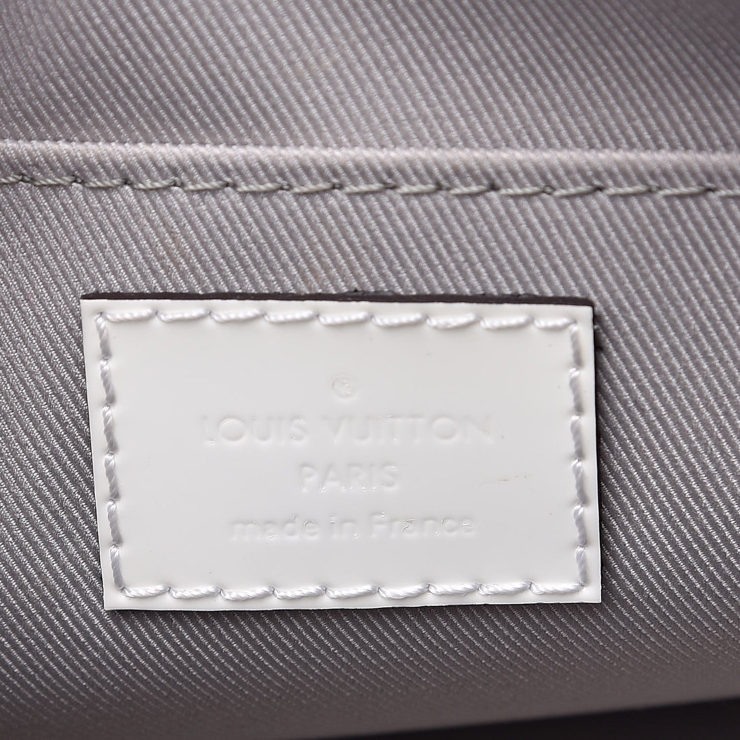 Patent Monogram Alma Mini Snow