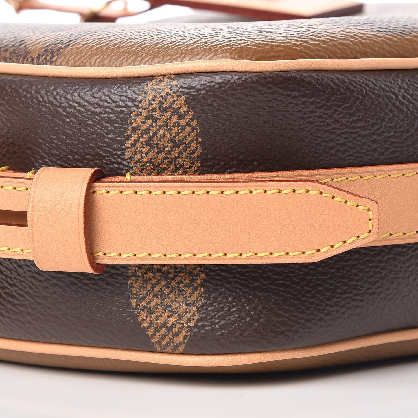 Reverse Monogram Giant Boite Chapeau Souple