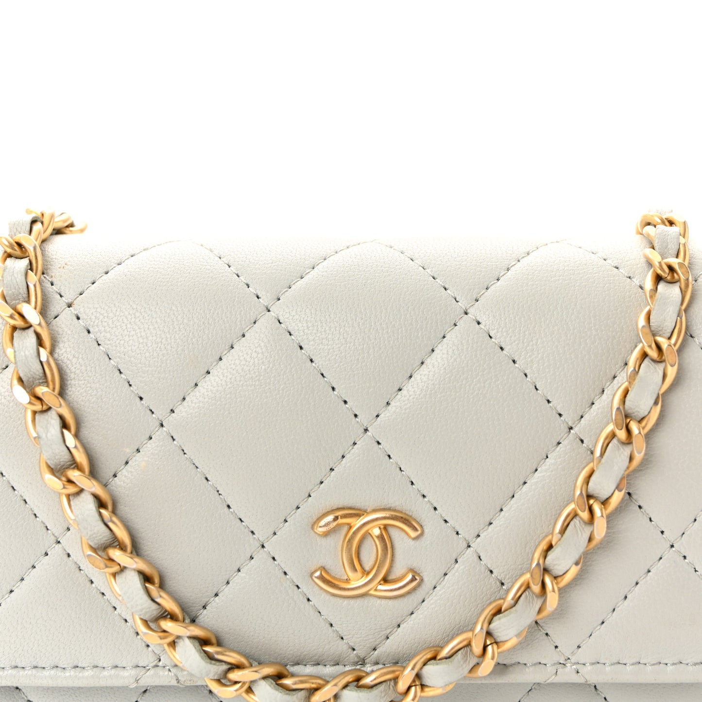 Lambskin Pearl Crush Quilted Flap Phone Holder With Chain Light Grey