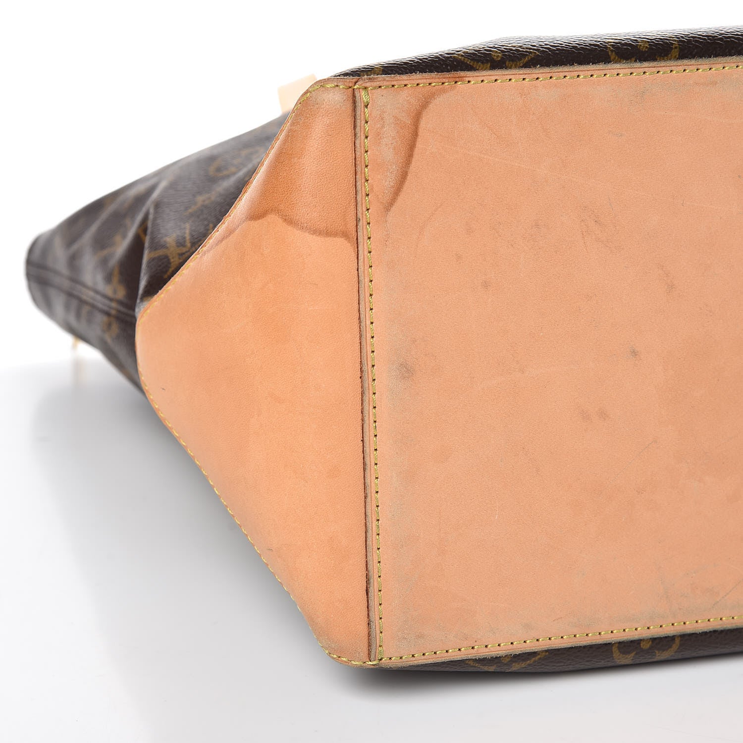 Louis Vuitton Monogram Cabas Mezzo 10 of 12