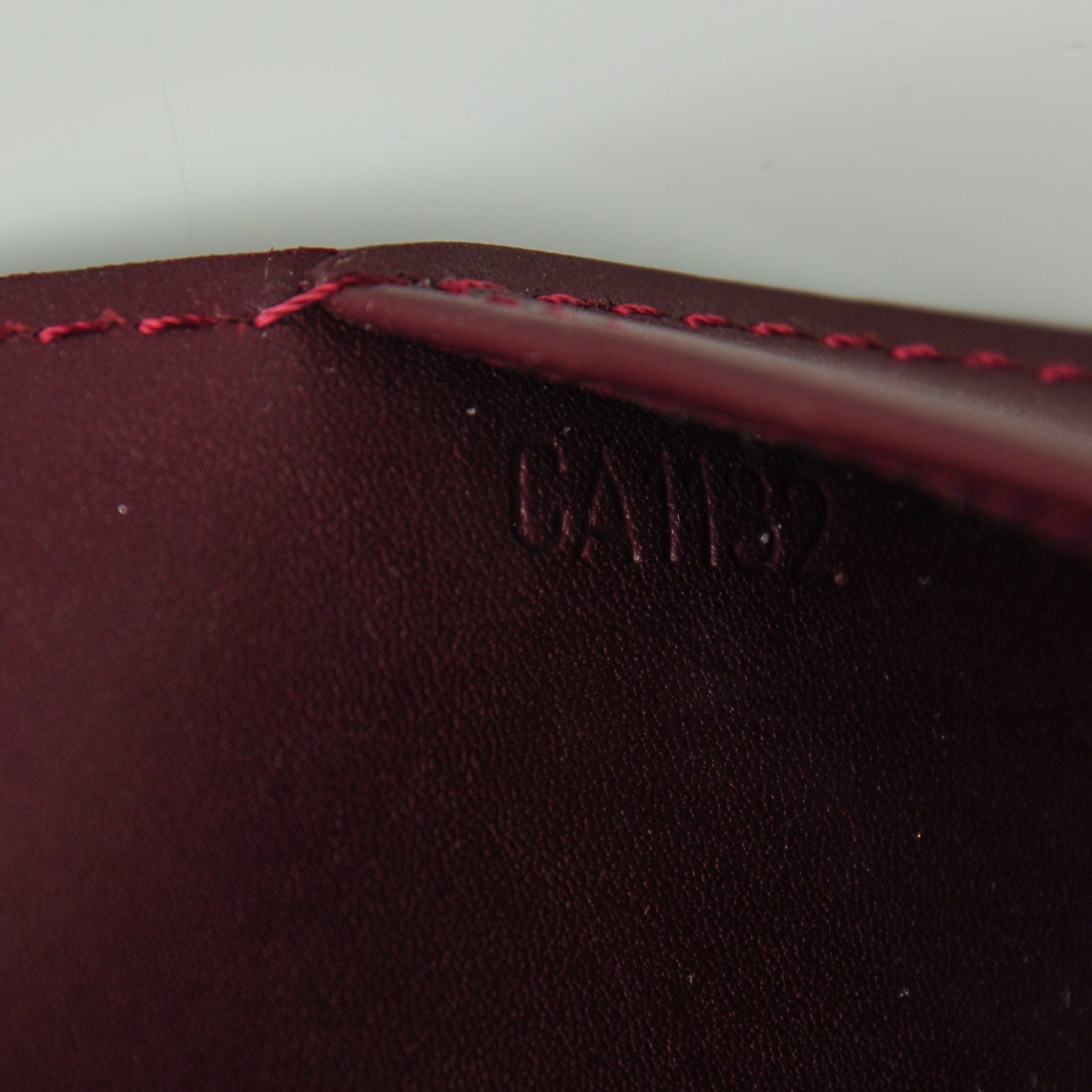 Louis Vuitton Vernis Small Ring Agenda Cover Rouge Fauviste 7 of 7