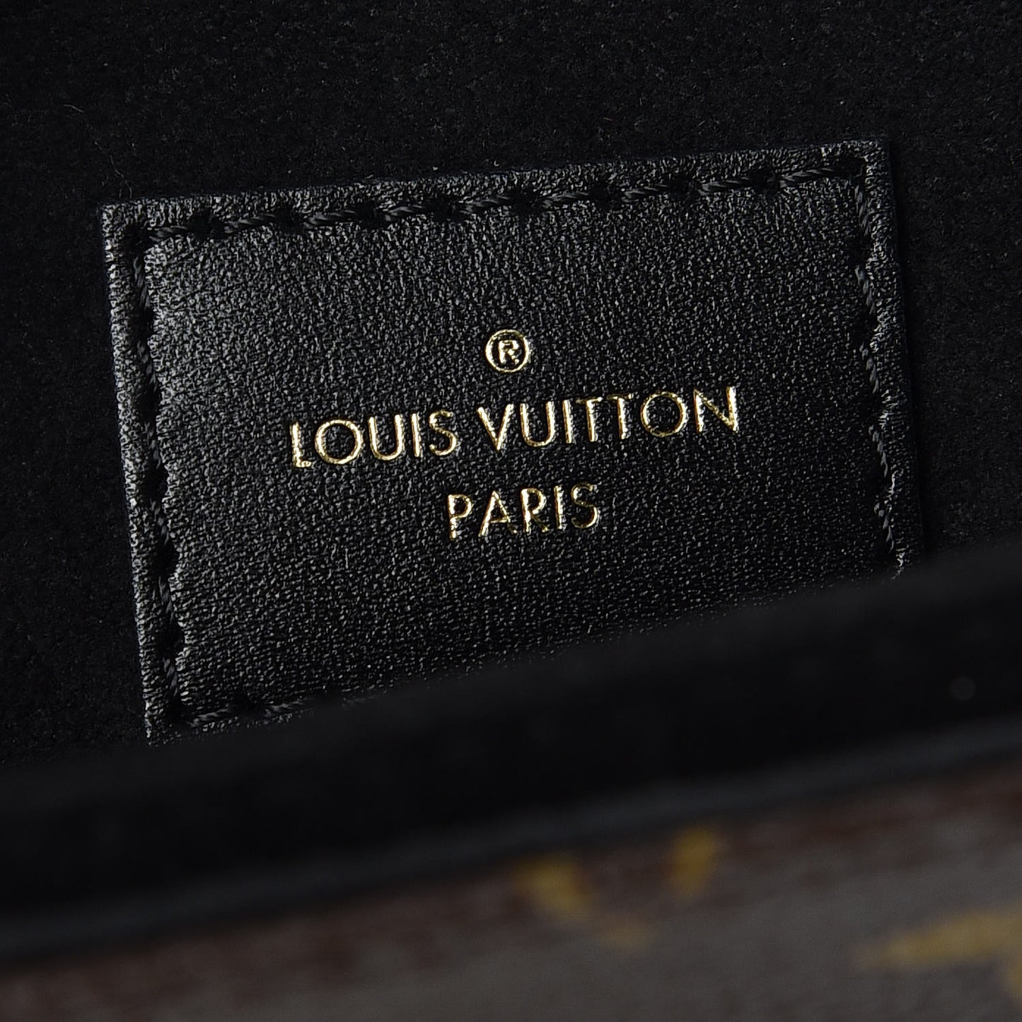 Reverse Monogram Pochette Metis