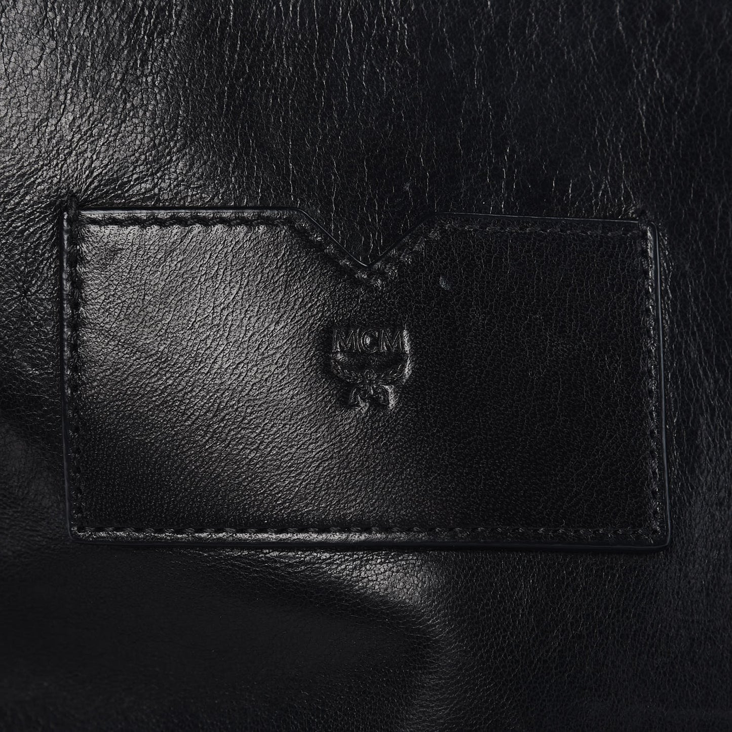 Lambskin Mens Medium Killian Messenger Bag Black