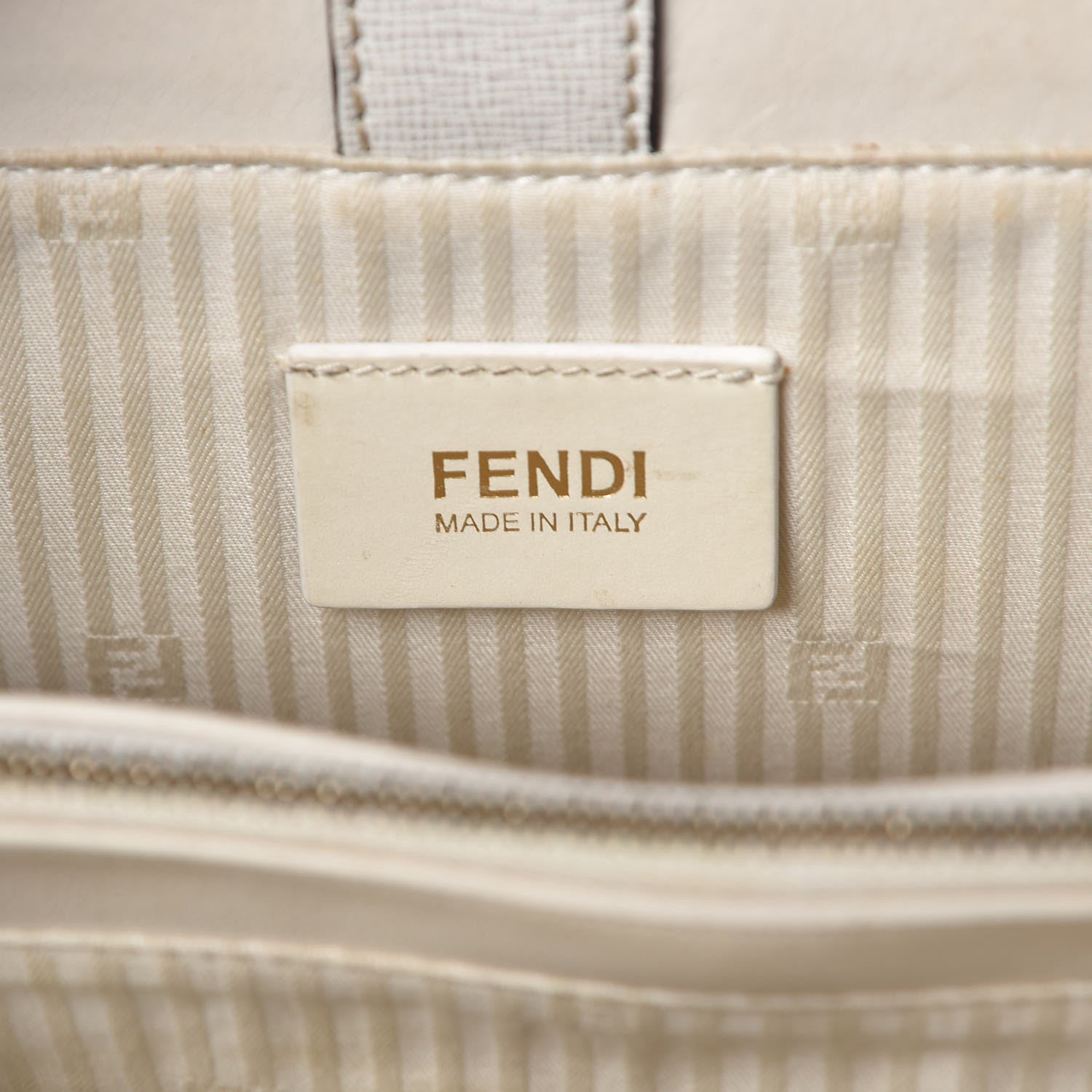 Fendi Vitello Elite Flamingo Petite 2Jours Tote Latte Bianco 7 of 13