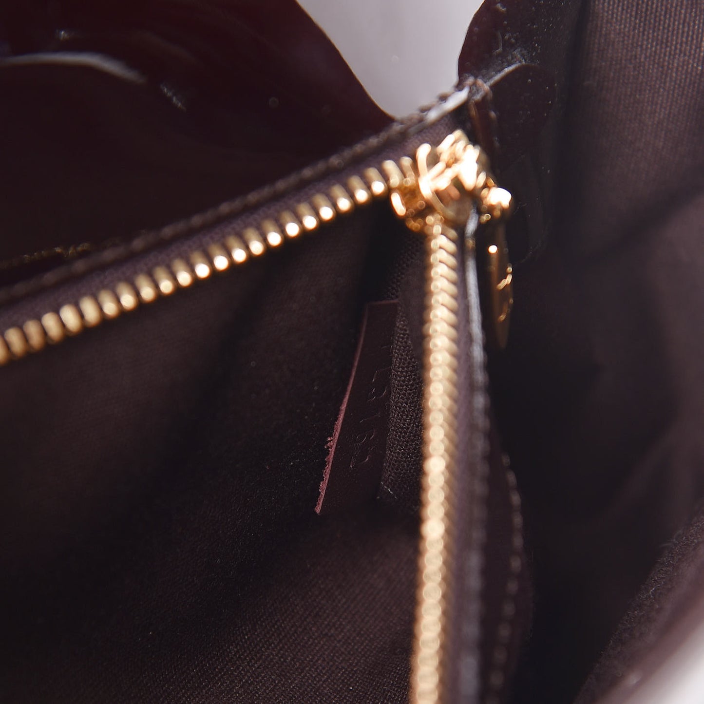 Patent Sobe Clutch Amarante