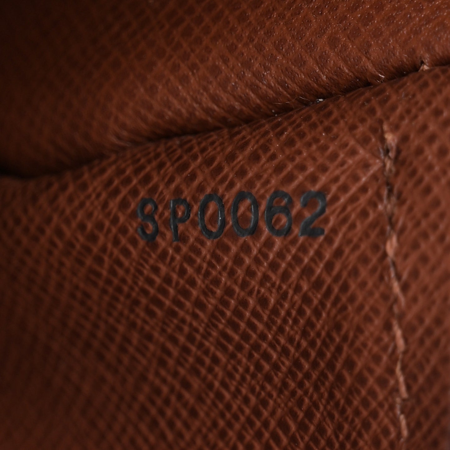 Monogram Papillon 26