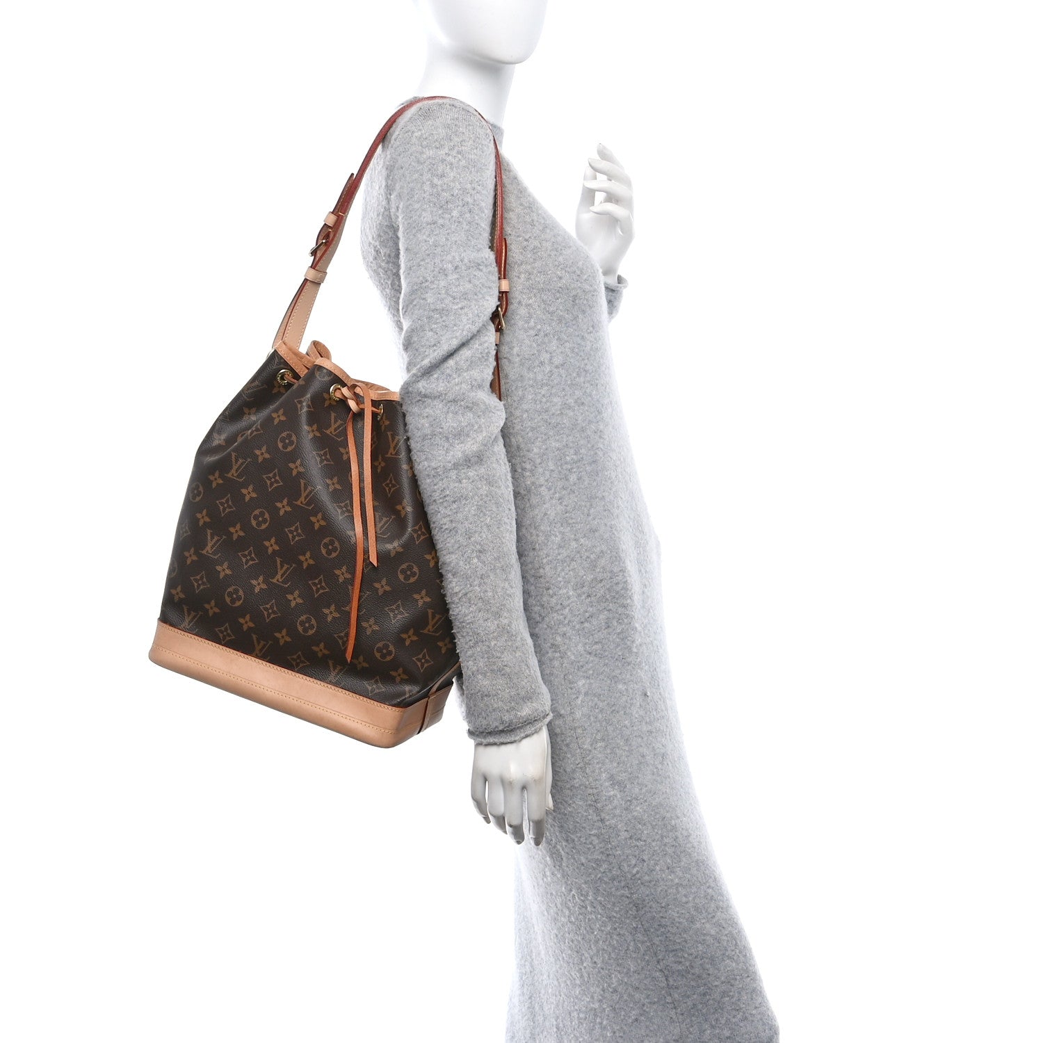 Louis Vuitton Monogram Noe 2 of 9