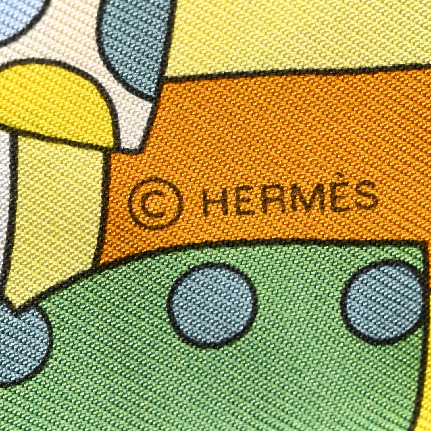 Hermes Silk Les Murmures de la Foret Twilly Jaune Vif Vert Miel 4 of 5