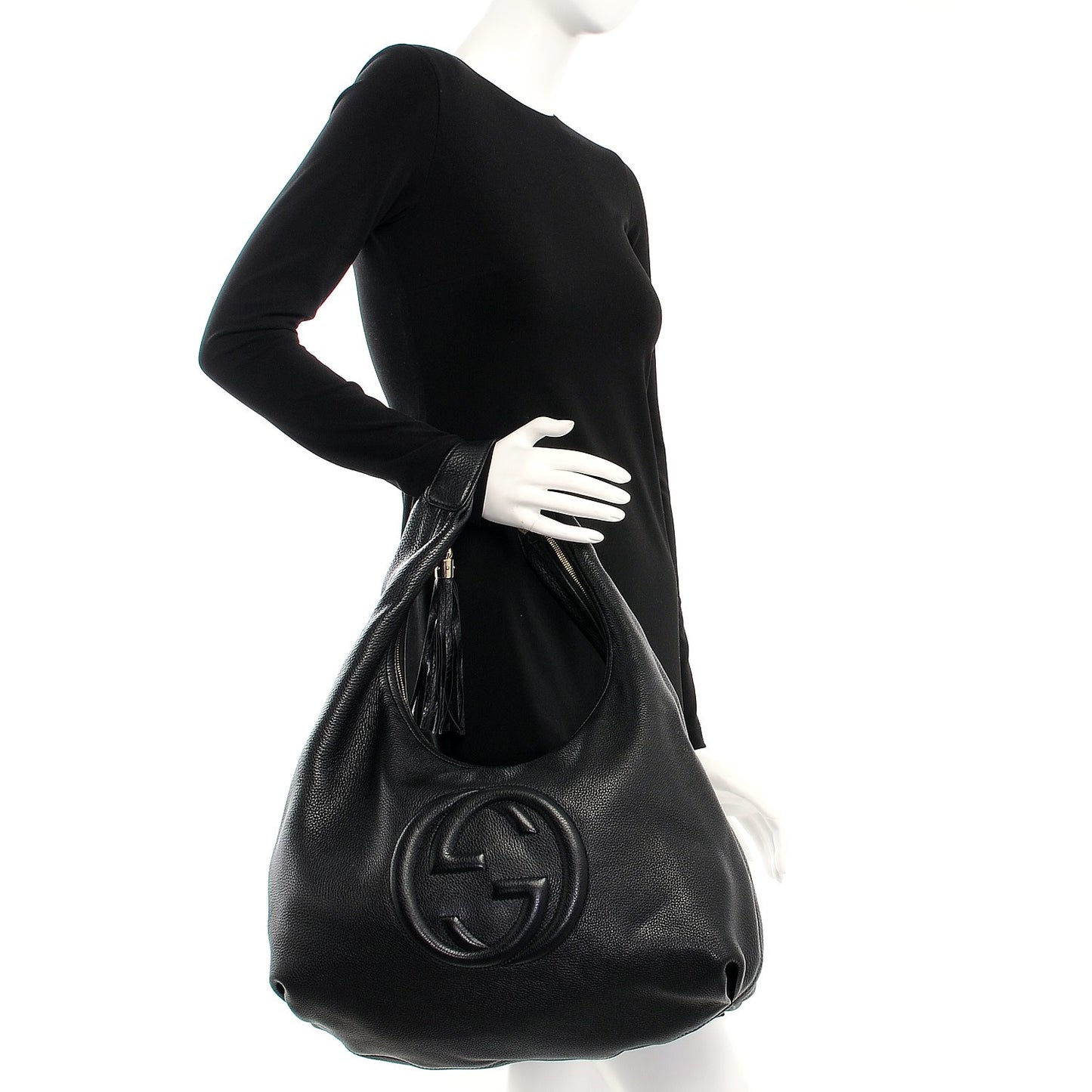 Pebbled Calfskin Large Soho Hobo Black