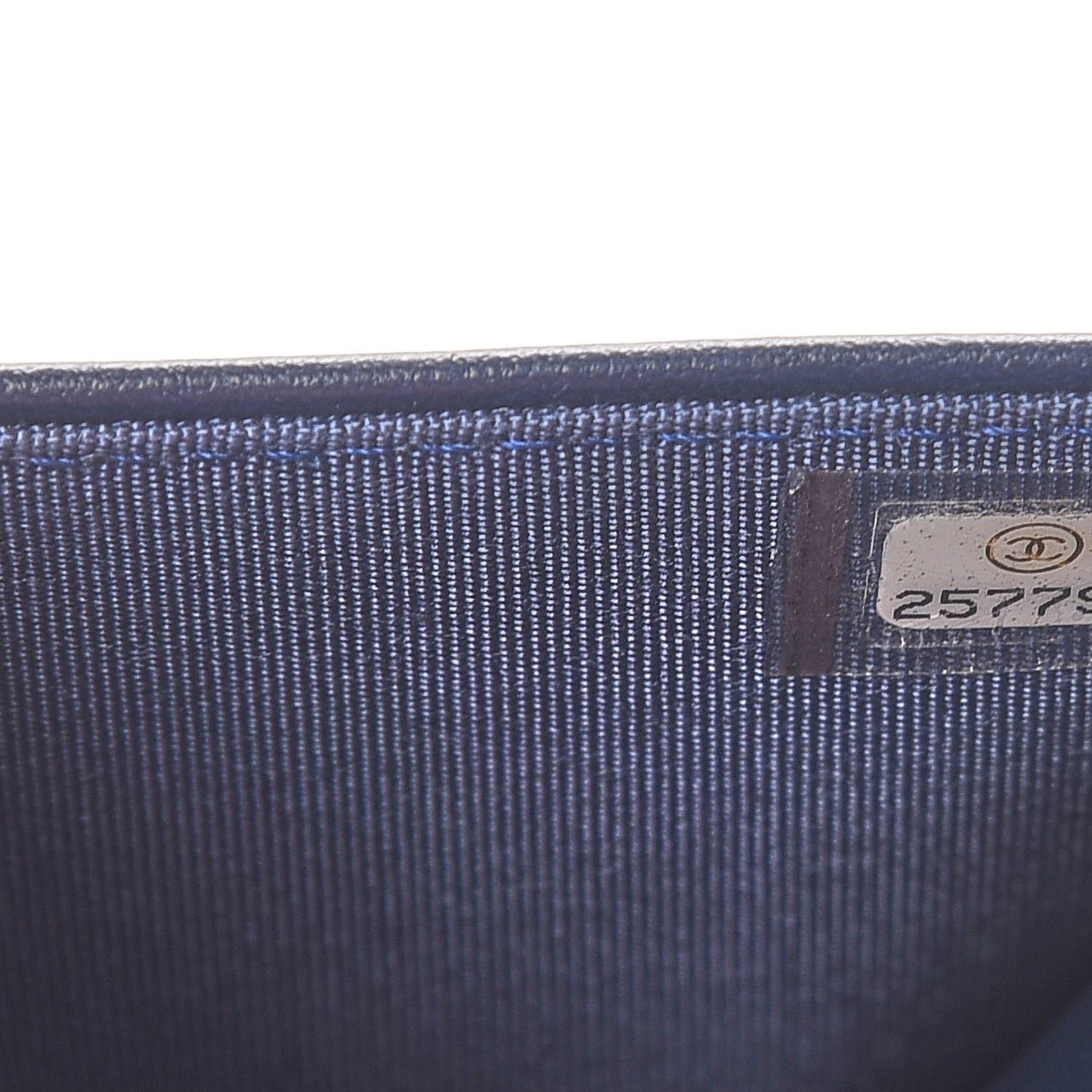 Caviar Quilted Boy Wallet On Chain WOC Navy