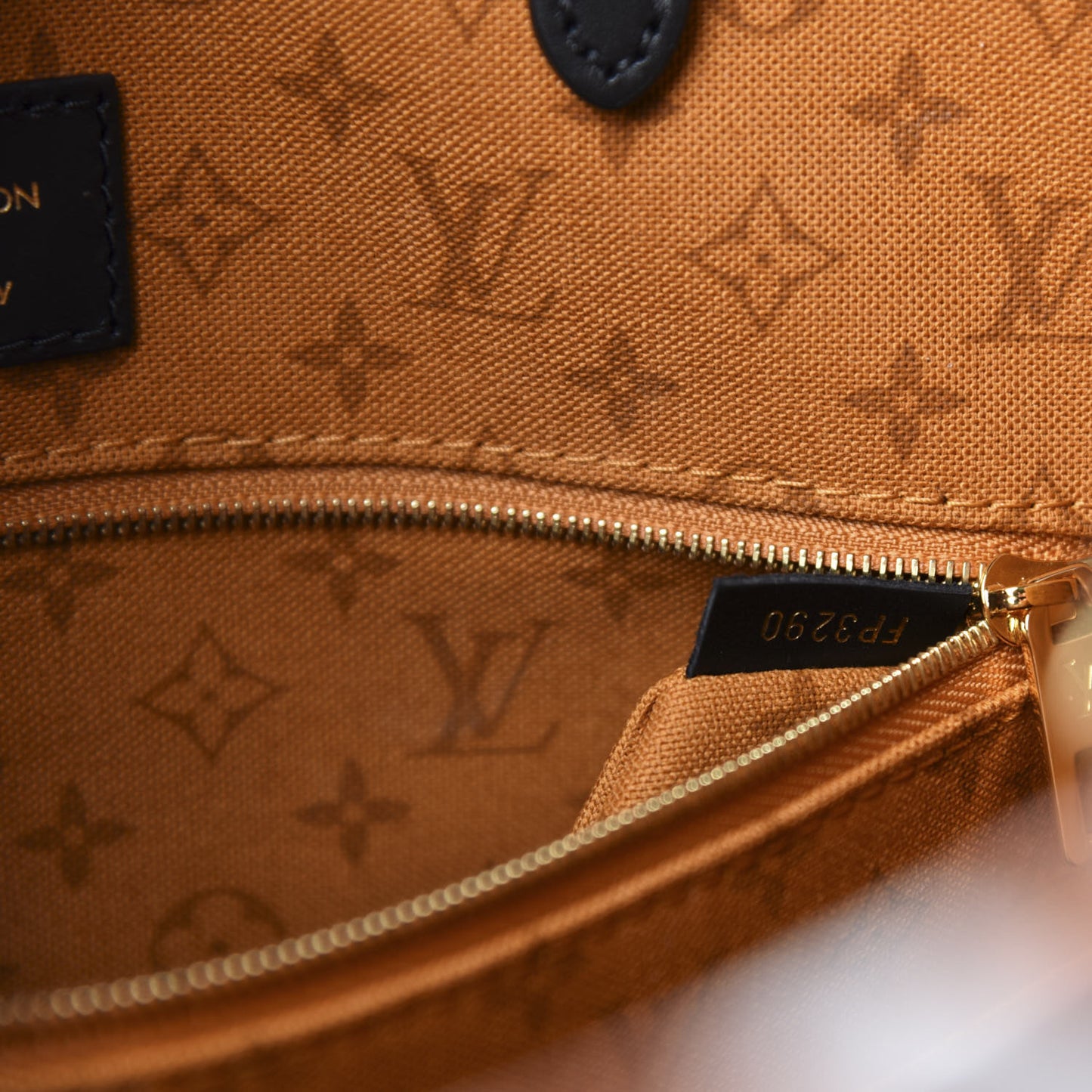 Monogram Giant Crafty Onthego GM Crème Caramel