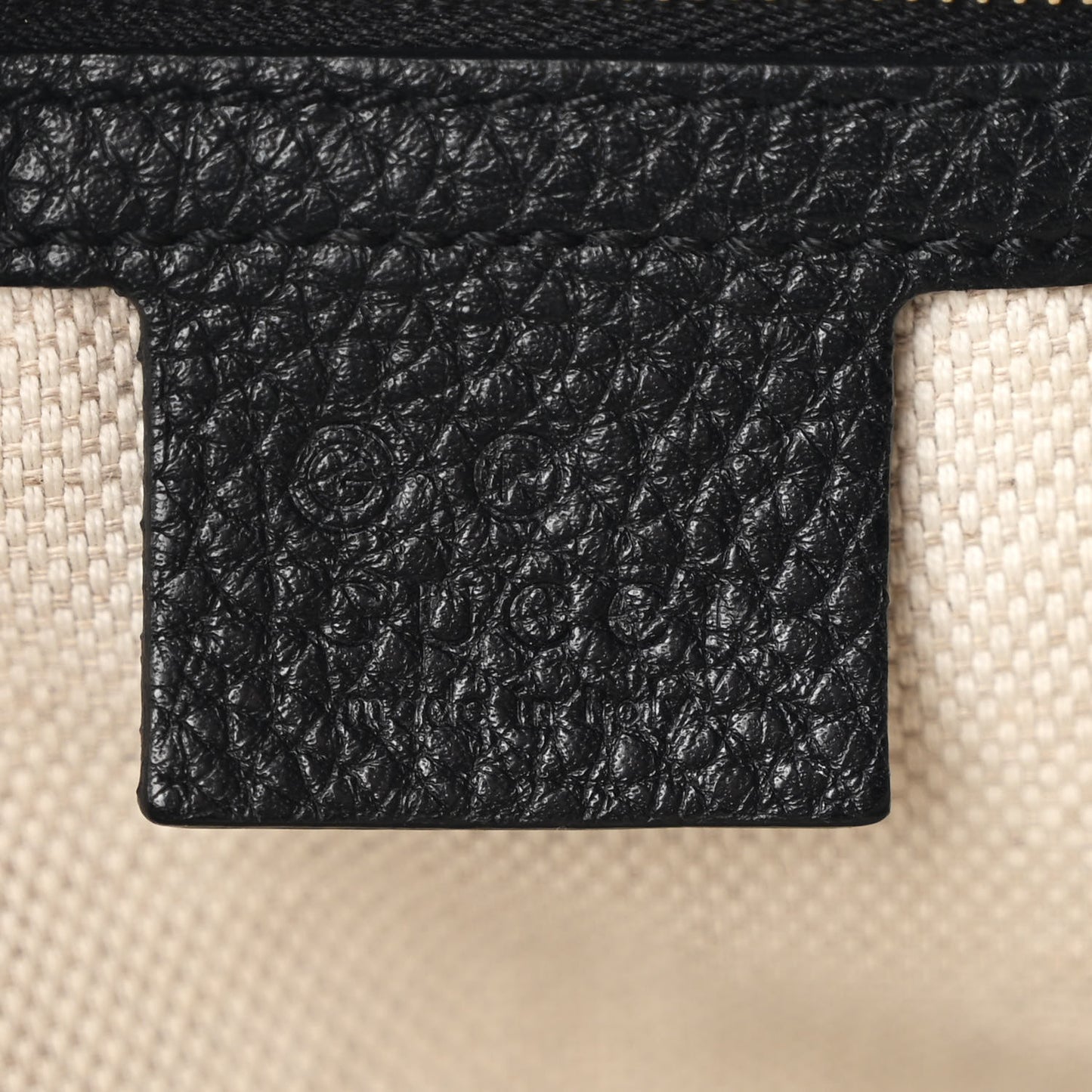 Pebbled Calfskin Large Soho Hobo Black