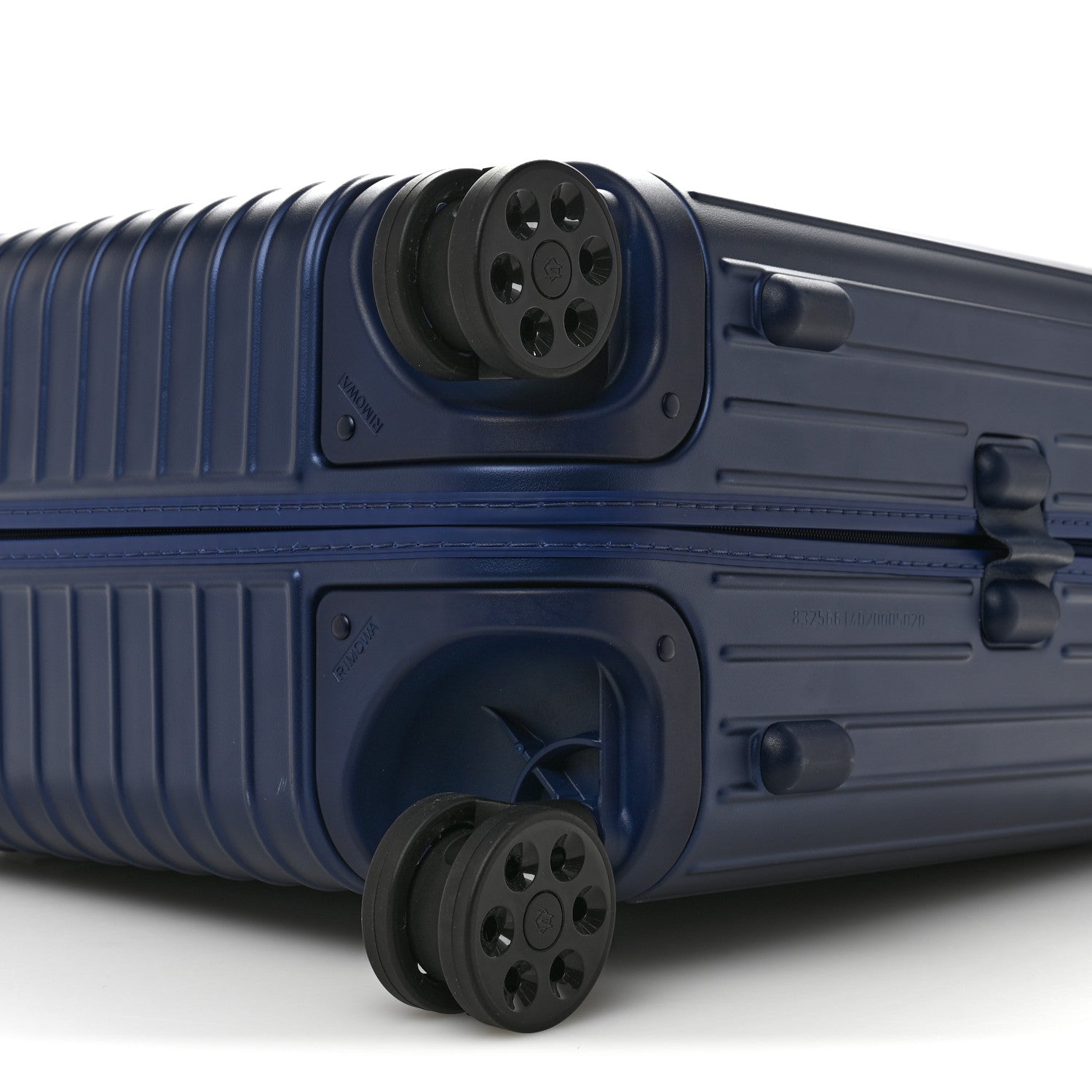 Rimowa Matte Polycarbonate Essential Cabin Plus Matte Blue 1825473