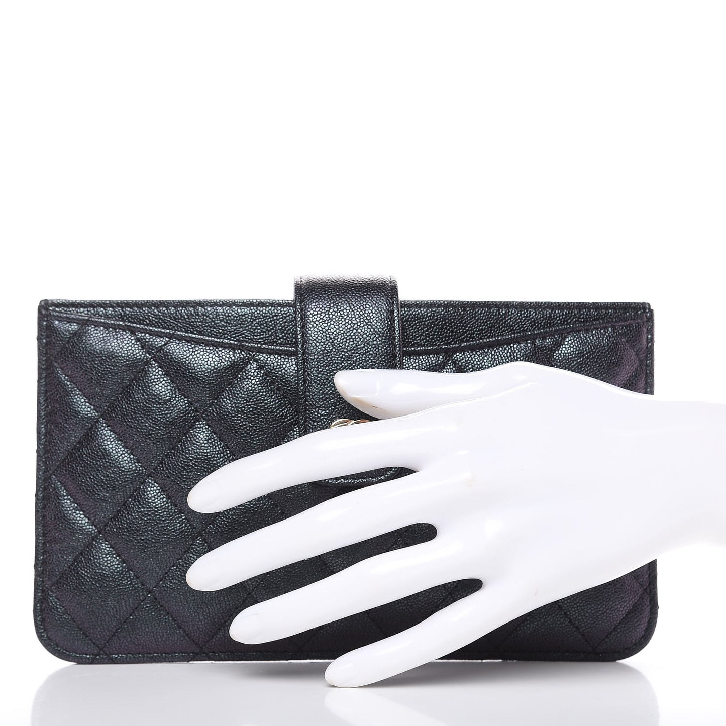 Iridescent Caviar Quilted Classic Strap Pouch Black