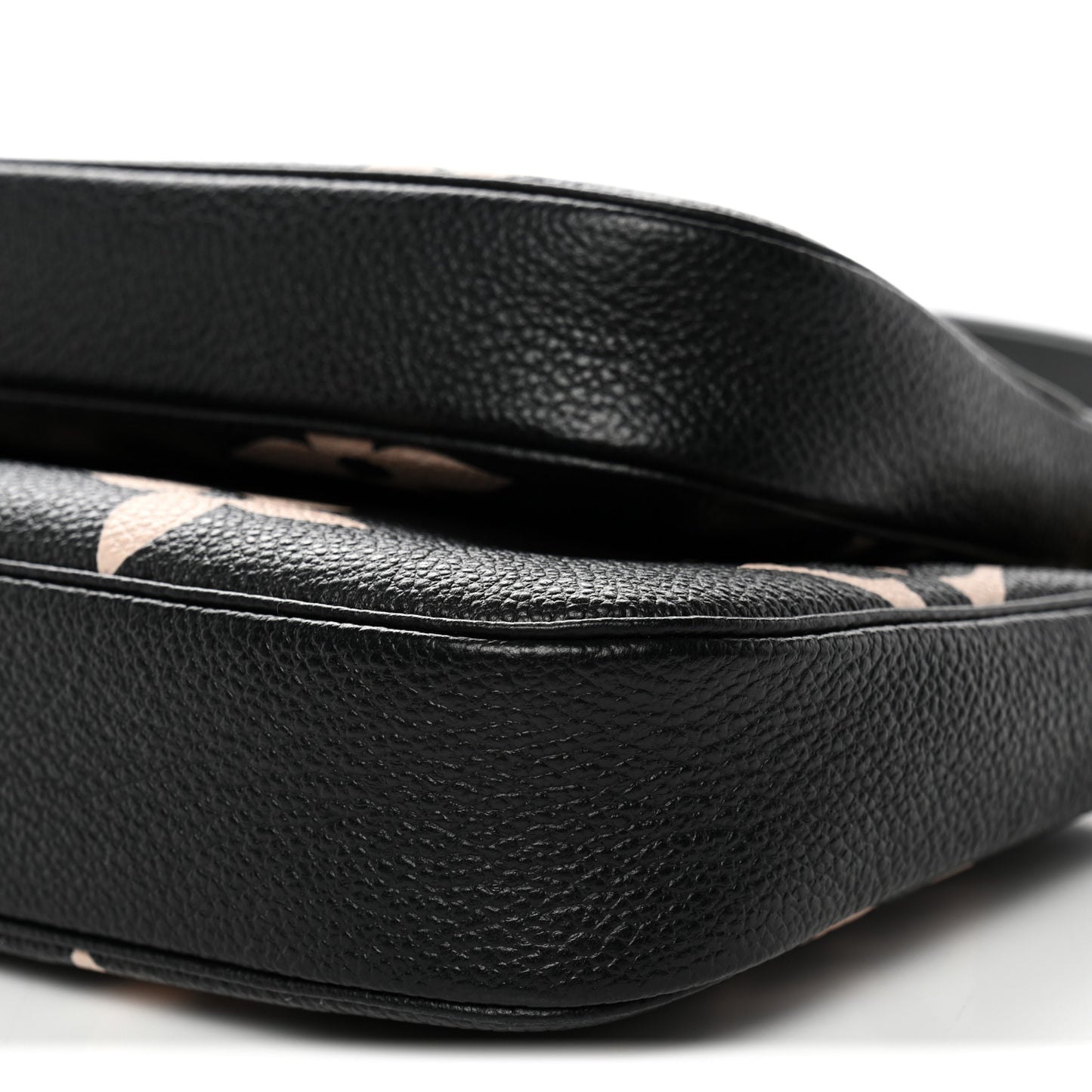 Empreinte Monogram Giant Multi Pochette Accessories Black Beige