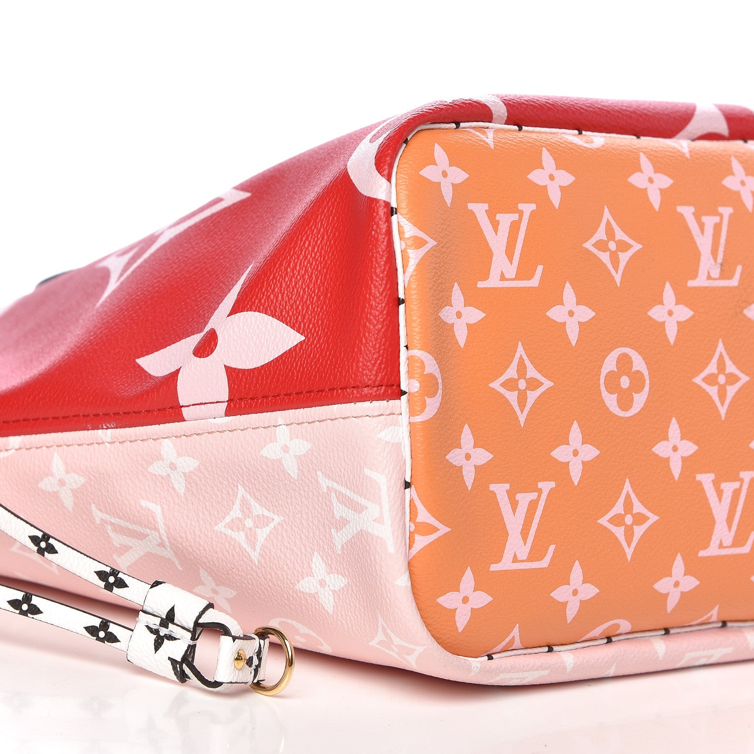 Louis Vuitton Monogram Giant Neverfull MM Rouge 11 of 14