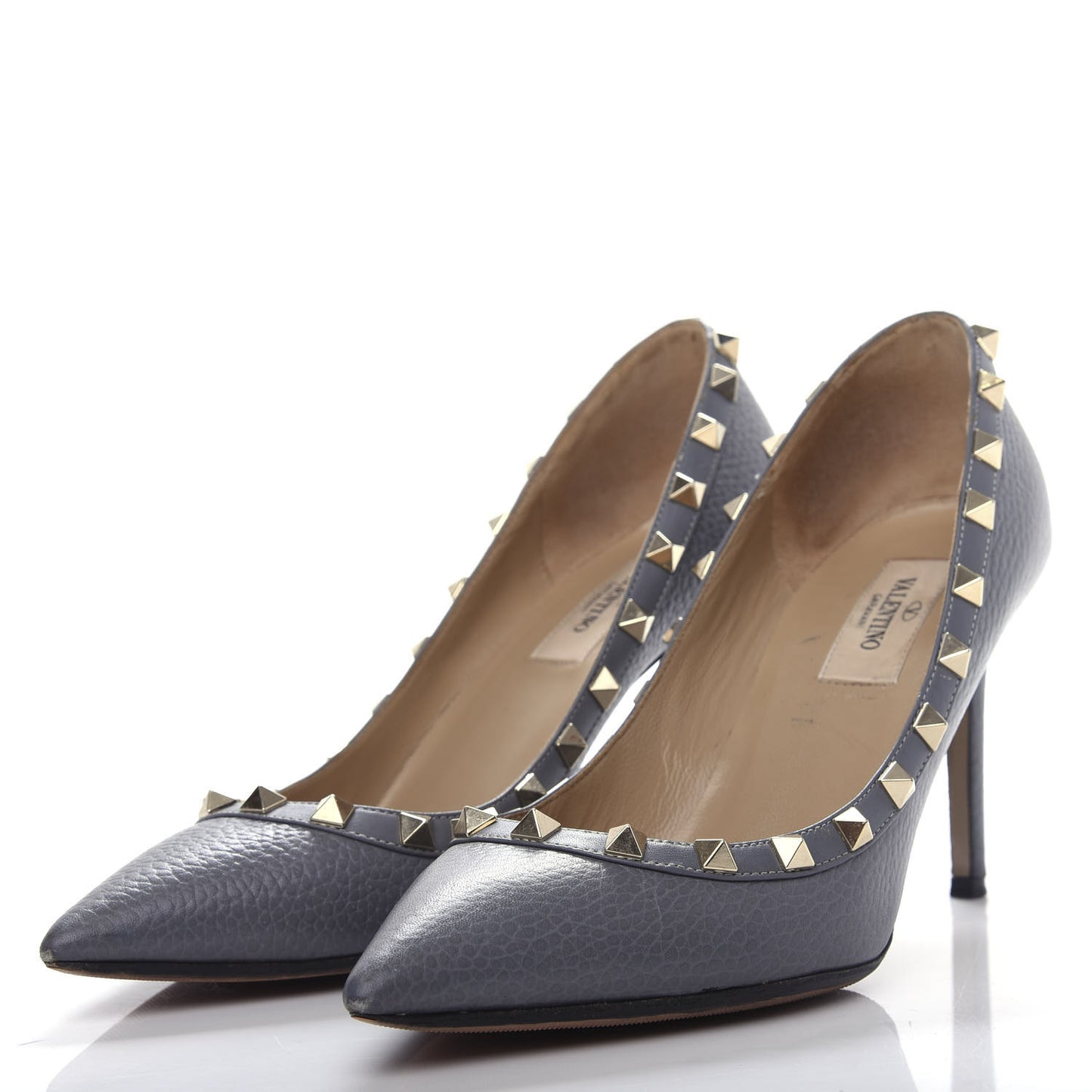 Pebbled Calfskin Rockstud 85mm Pumps 37.5 Light Stone