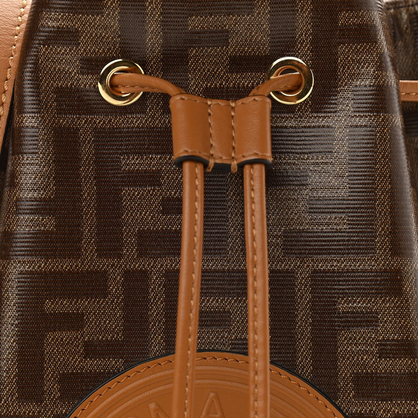 Glazed Fabric Vitello Grace F is Fendi FF 1974 Stamp Patch Grande Mon Tresor Bucket Bag Mogano Panna Nocciola