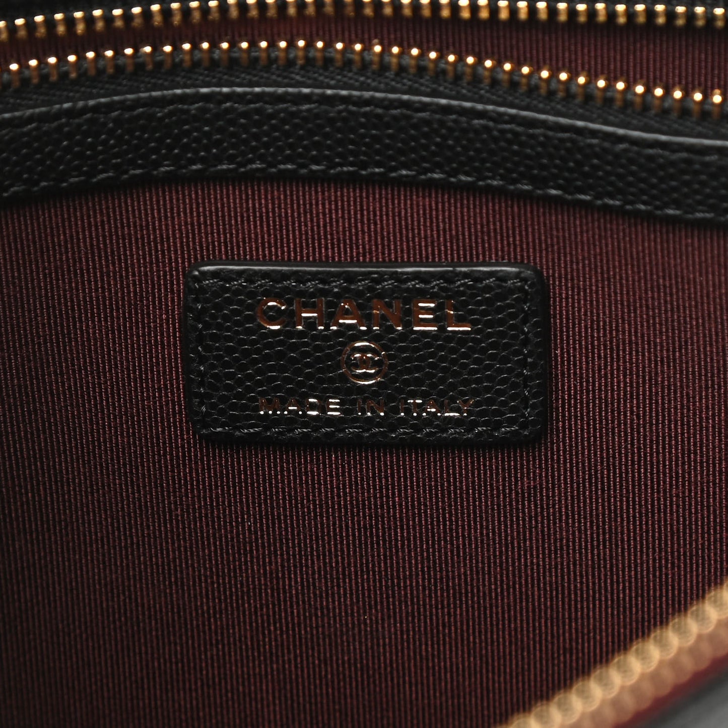 Caviar Quilted Medium Cosmetic Case Black
