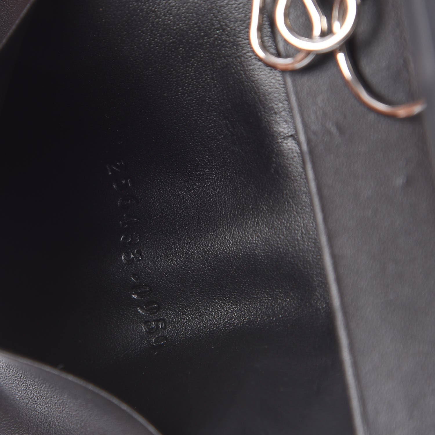 Gucci Guccissima 6 Key Holder Case Black 7 of 7