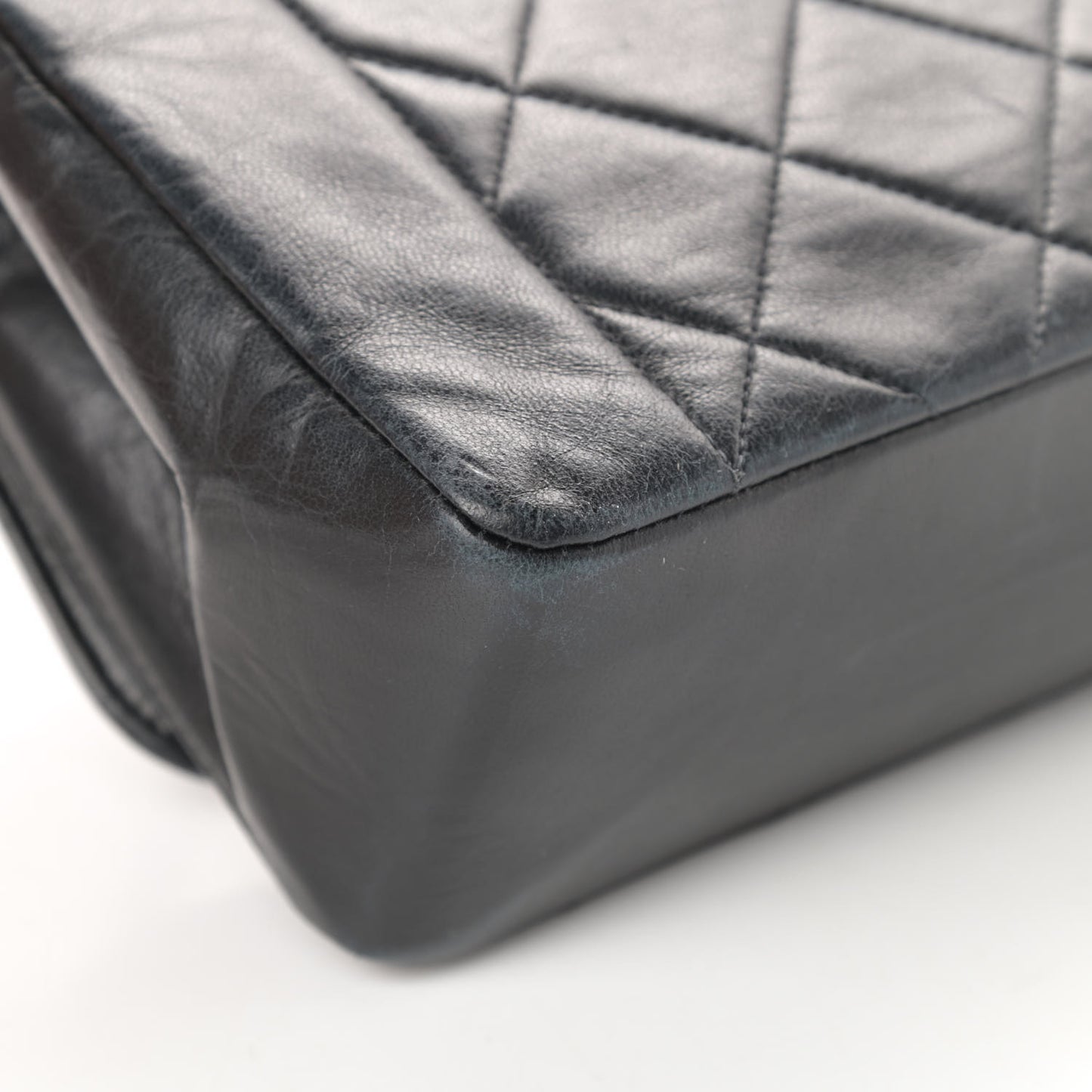 Lambskin Quilted Medium Single Flap Black