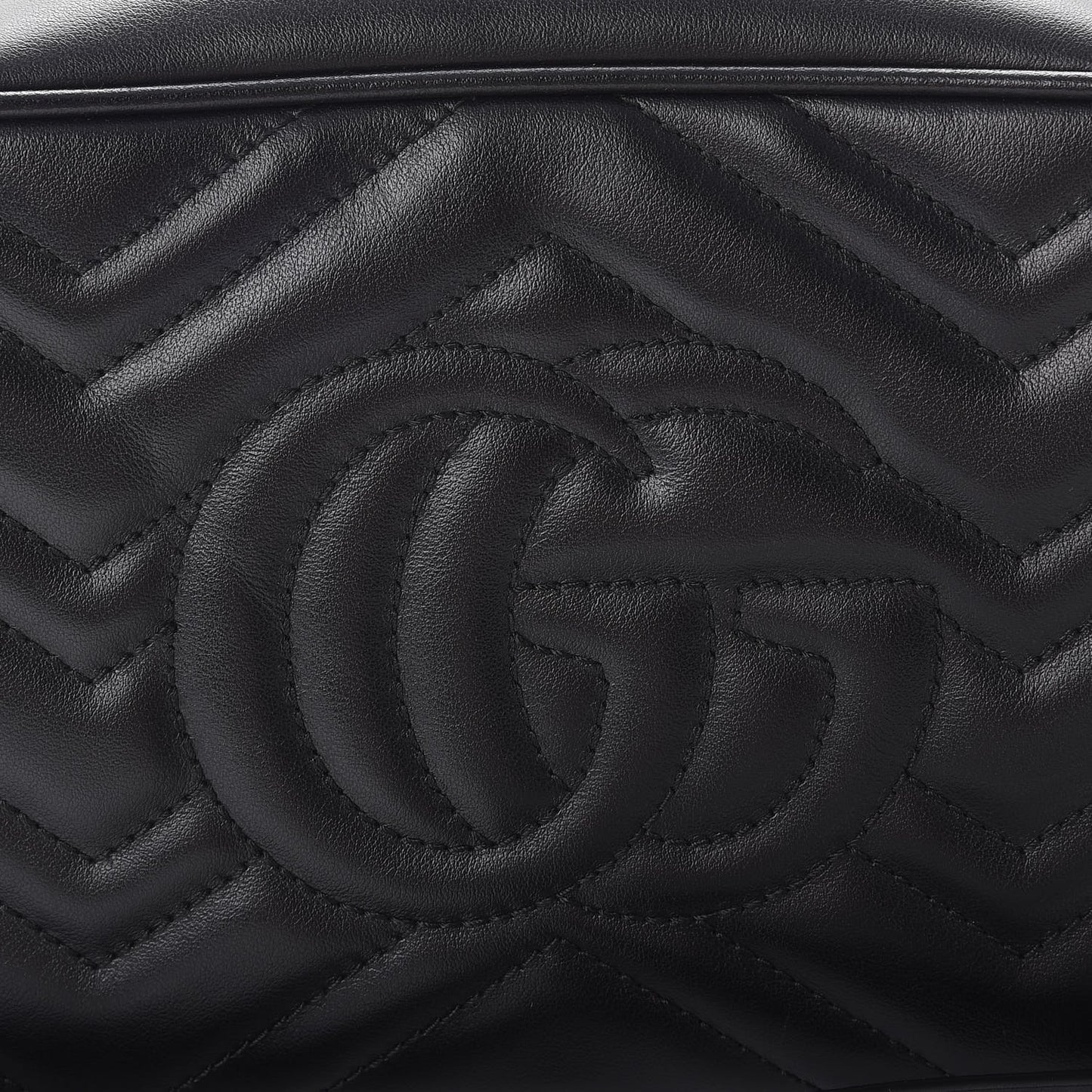 Calfskin Matelasse Small GG Marmont Chain Shoulder Bag Black