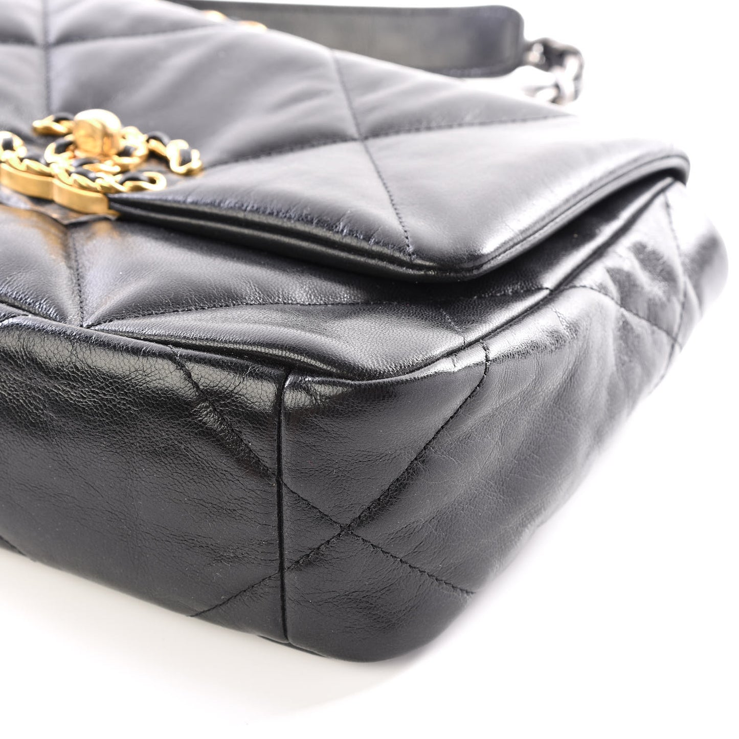 Goatskin Quilted Medium 19 Flap Black
