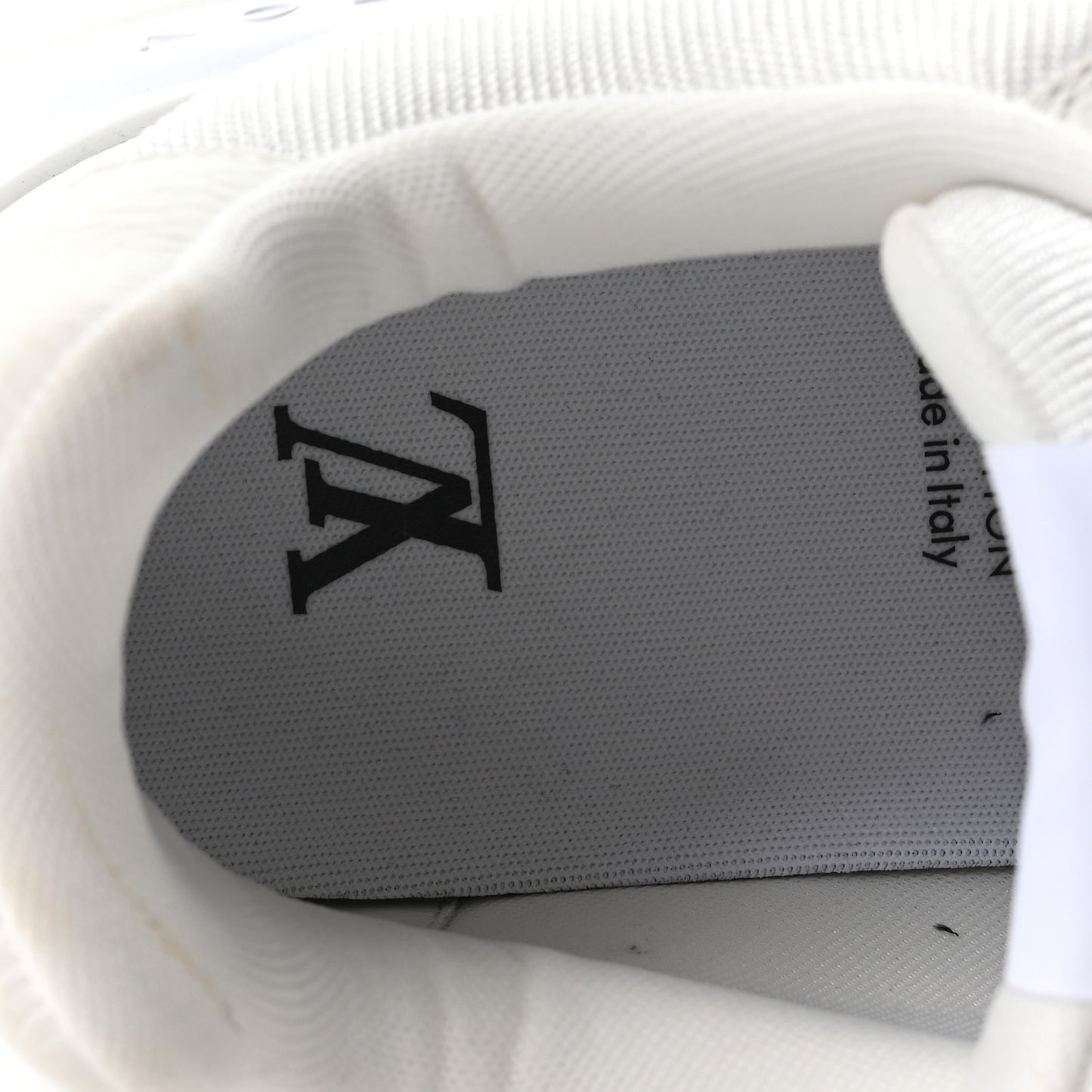 Calfskin Mens LV Classic Sneakers 9.5 White