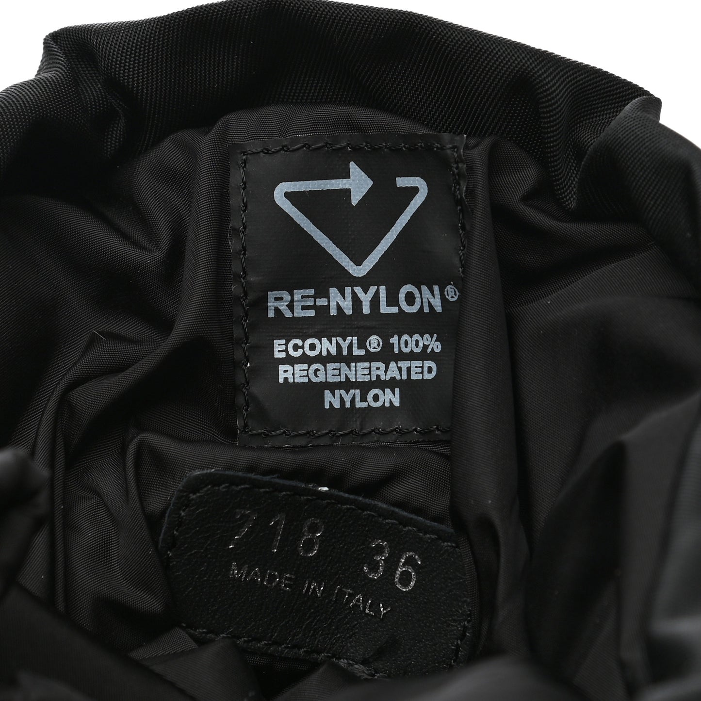 Re-Nylon Gabardine Rubber Triangle Logo Padded Monolith Drawcord 55mm Snow Boots 36 Black