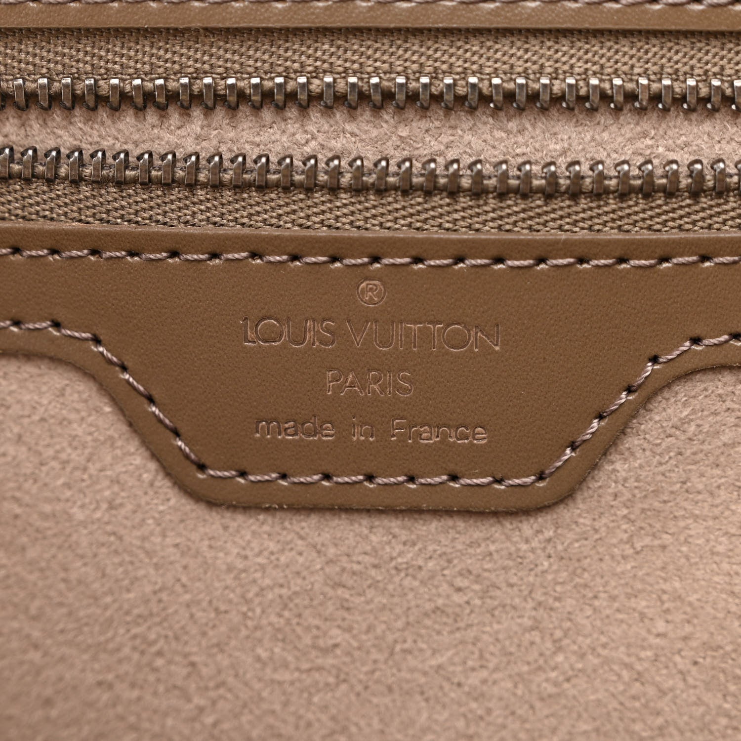Louis Vuitton Epi Lussac Pepper 6 of 9