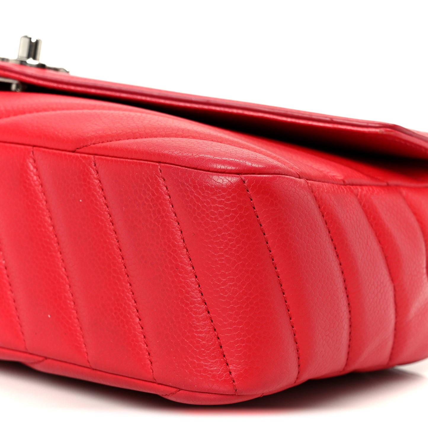 Caviar Chevron Quilted Single Flap Red