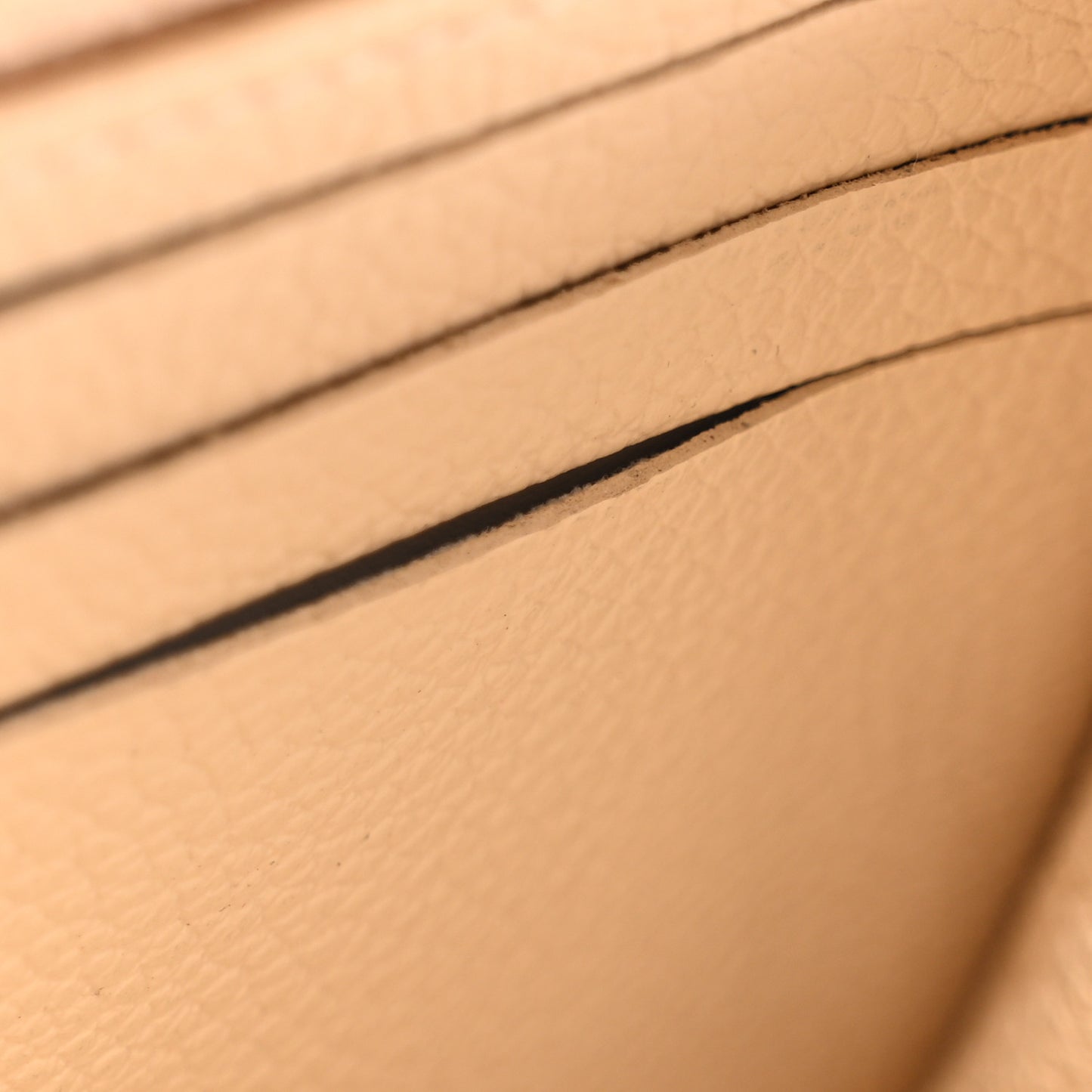Empreinte Zippy Wallet Cream