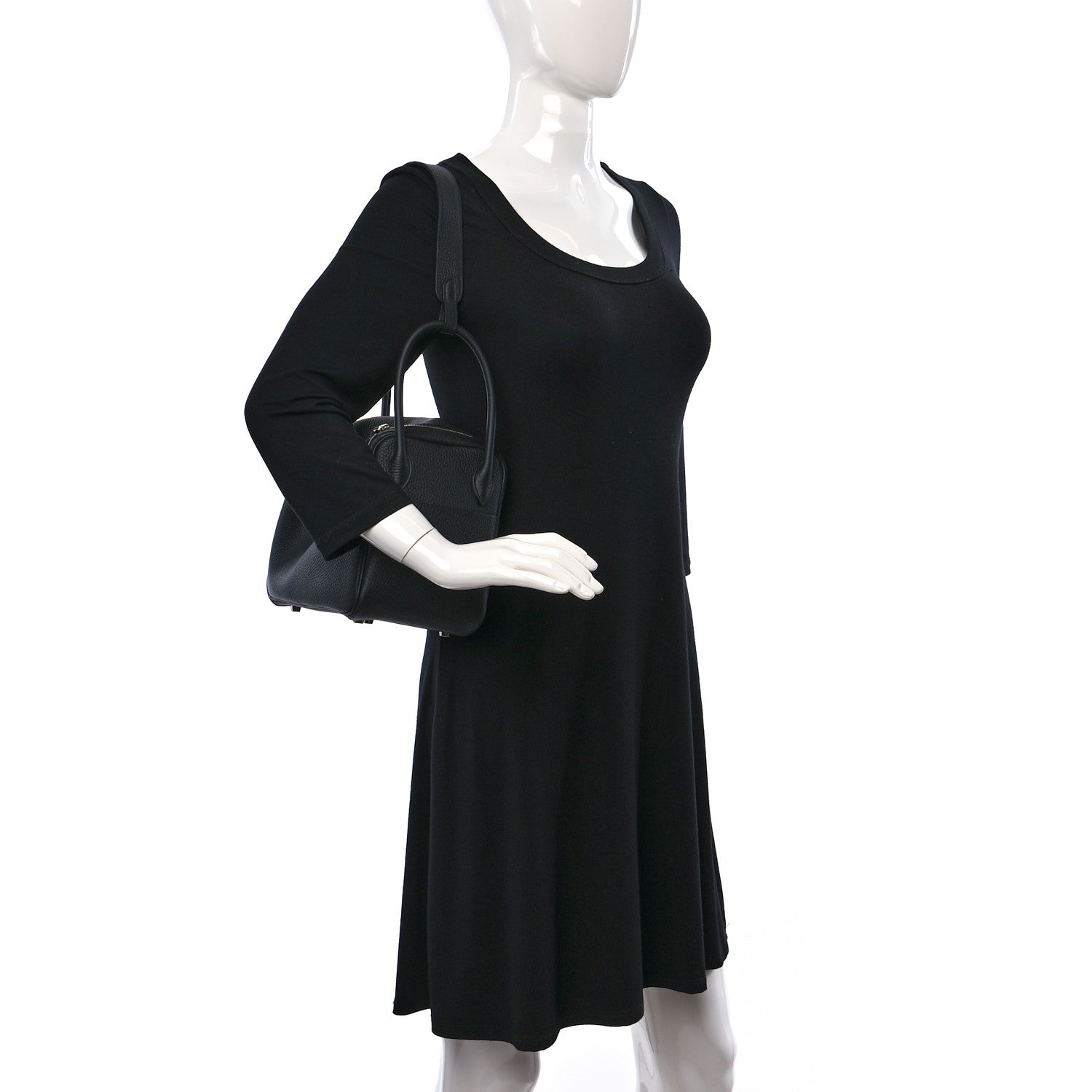 Hermes Taurillon Clemence Lindy 26 Black 2 of 8