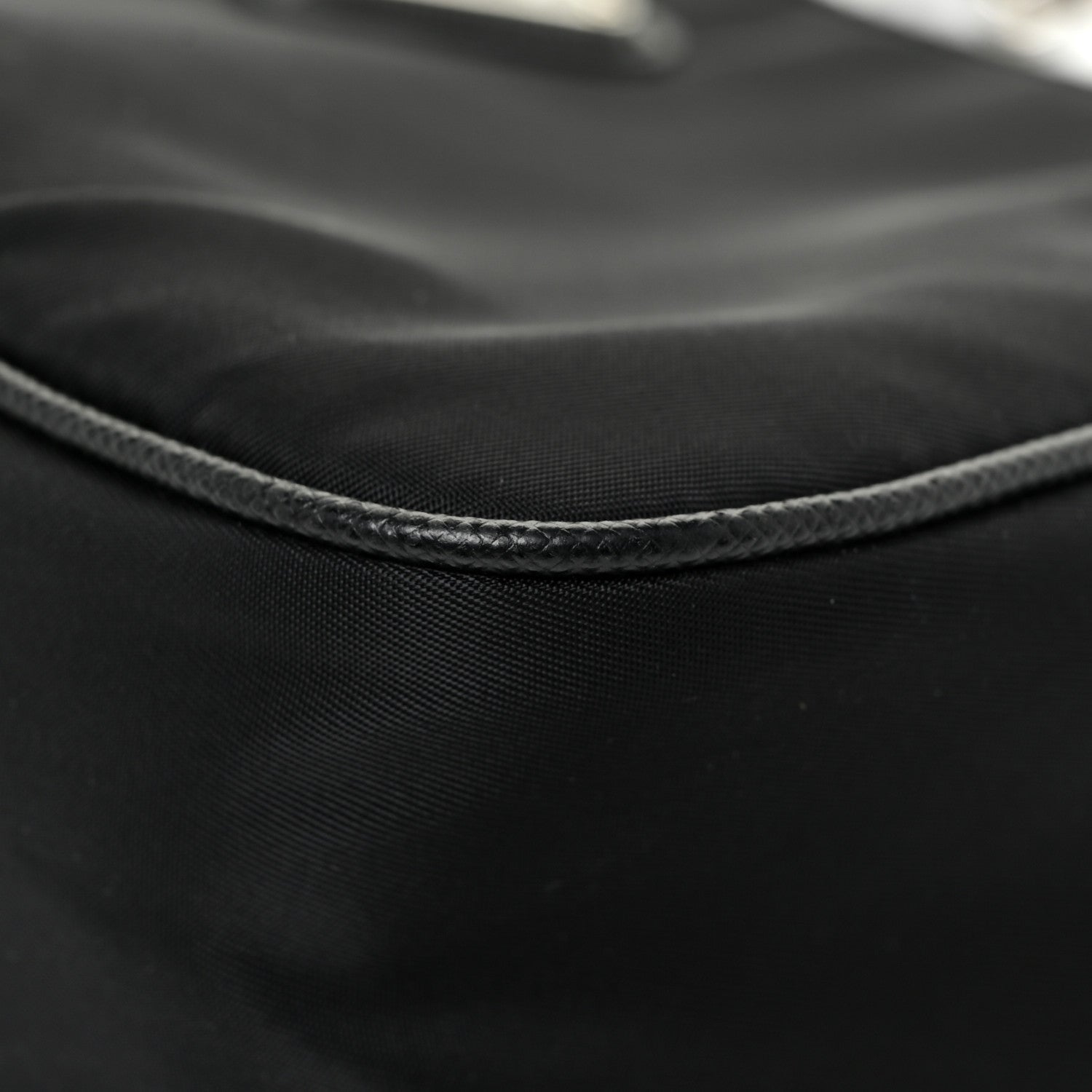 Prada Nylon Re-Edition 2005 Shoulder Bag Black 10 of 21