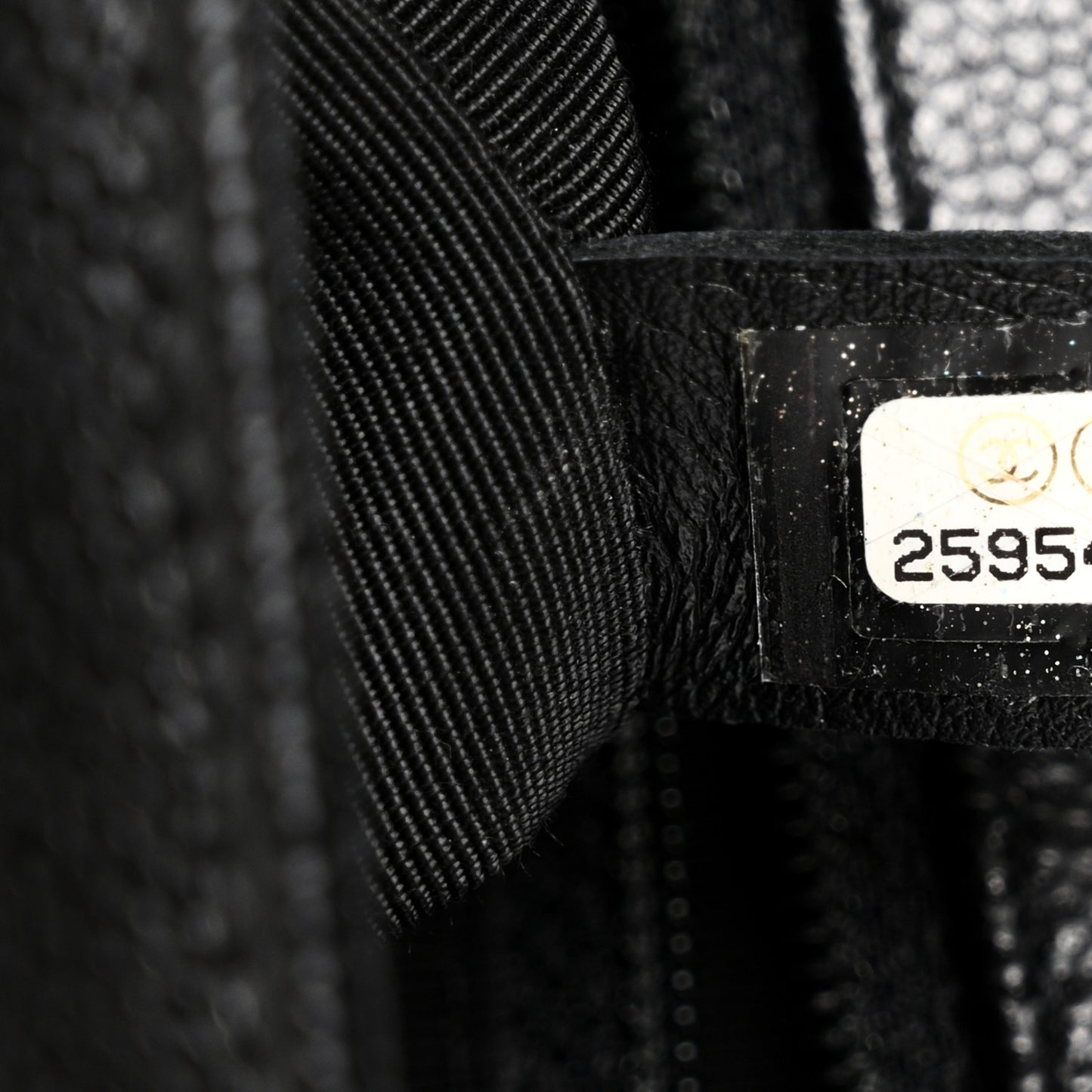Caviar Quilted New Medium Boy Flap Black