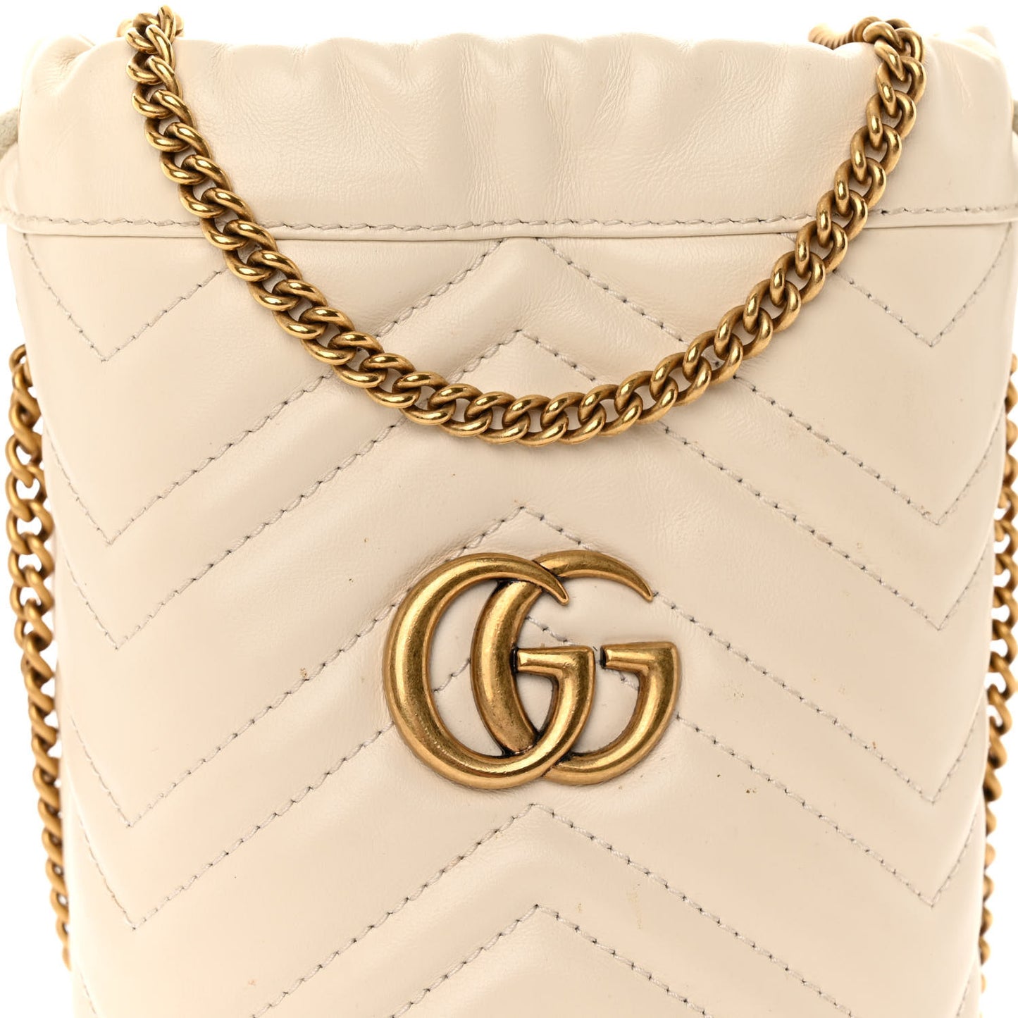 Calfskin Matelasse Mini GG Marmont 2.0 Bucket Bag White