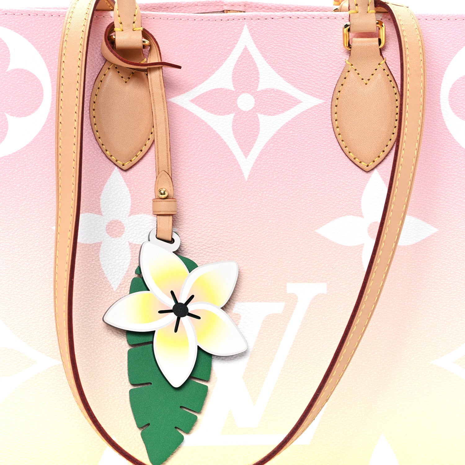 Louis Vuitton Monogram Giant By The Pool OnTheGo GM Light Pink 7 of 9