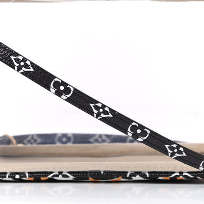 Louis Vuitton Monogram Giant Jungle Beach Pouch Ivory 8 of 10