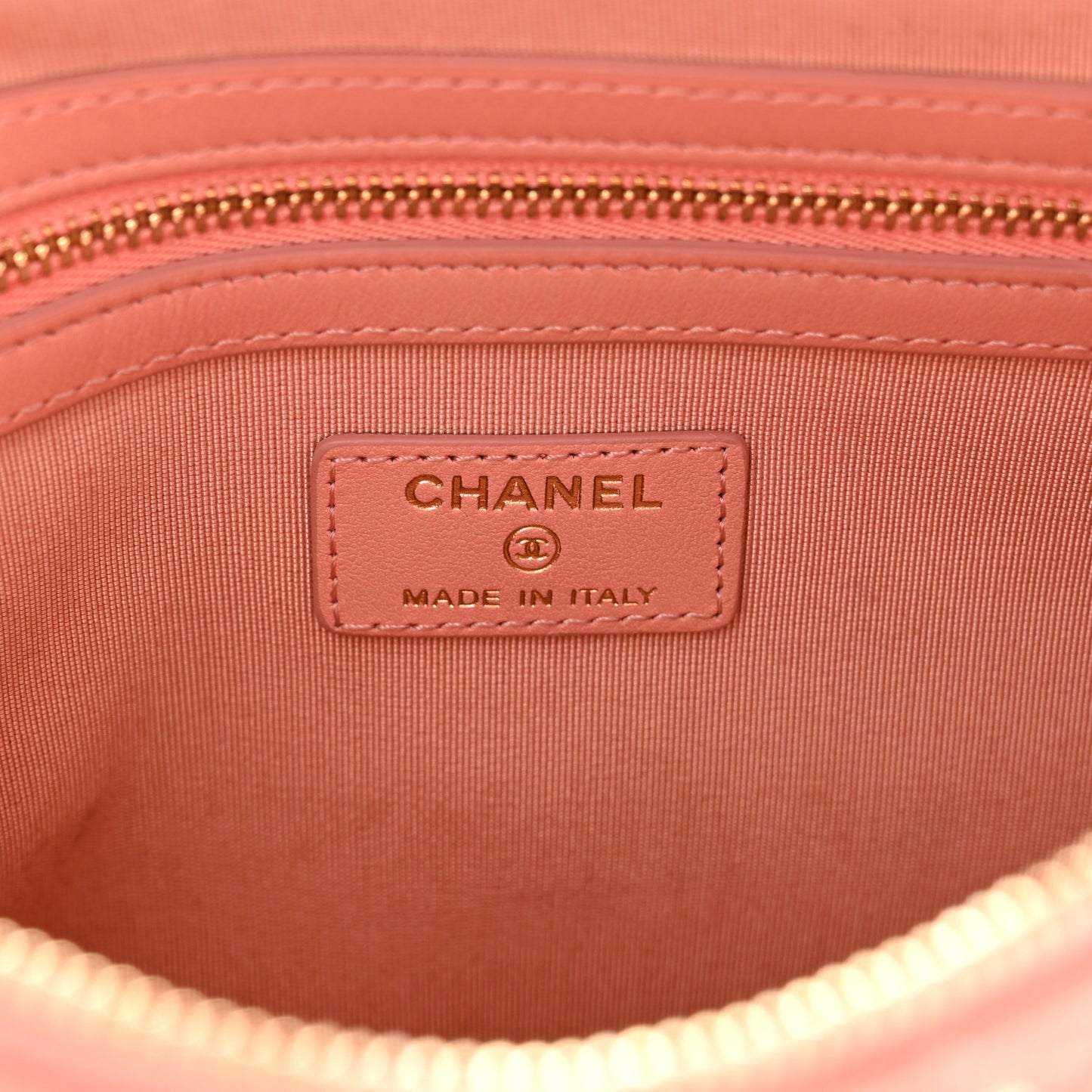 Caviar Quilted Ombre Medium Cosmetic Case Coral