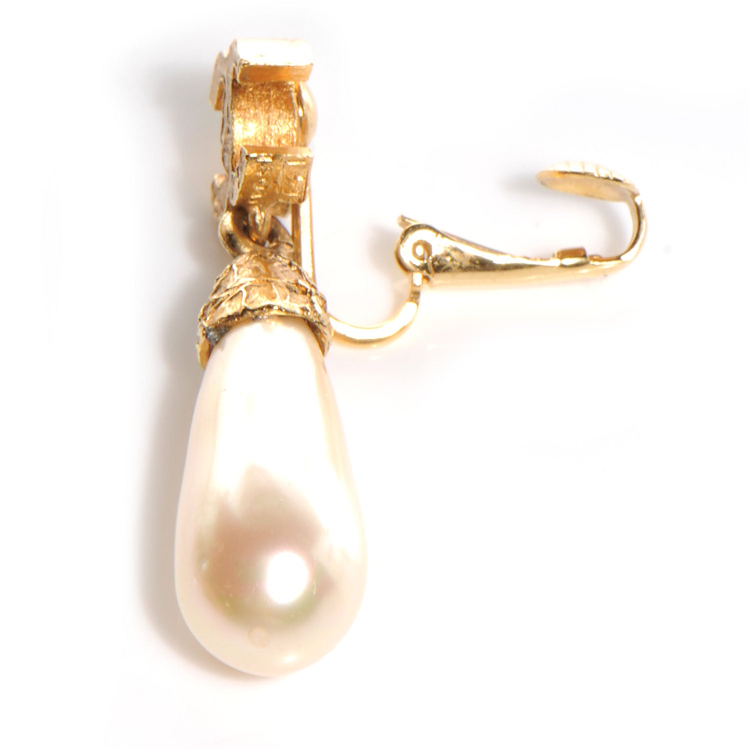 Chanel CC Pearl Tear Drop Clip On Earrings Gold 3 of 4
