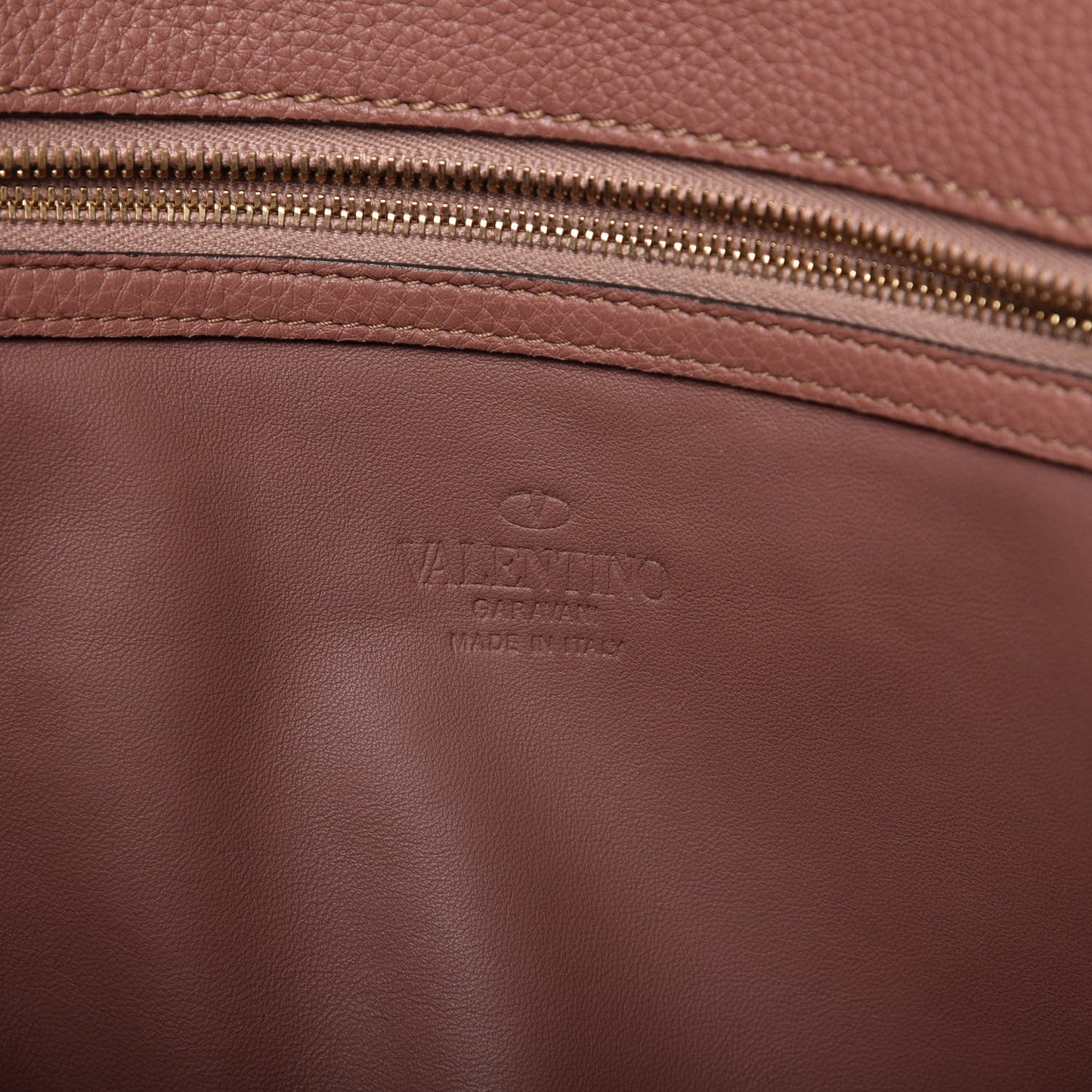 Grained Calfskin To Be Cool Tote Brownish
