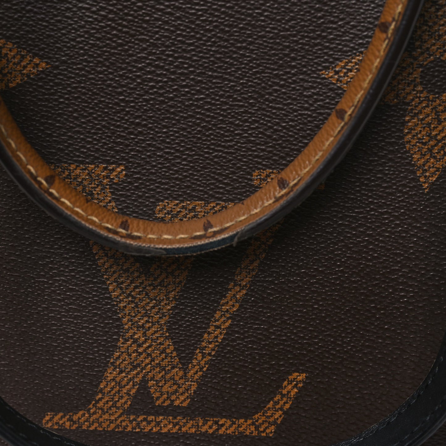 Reverse Monogram Giant Onthego GM