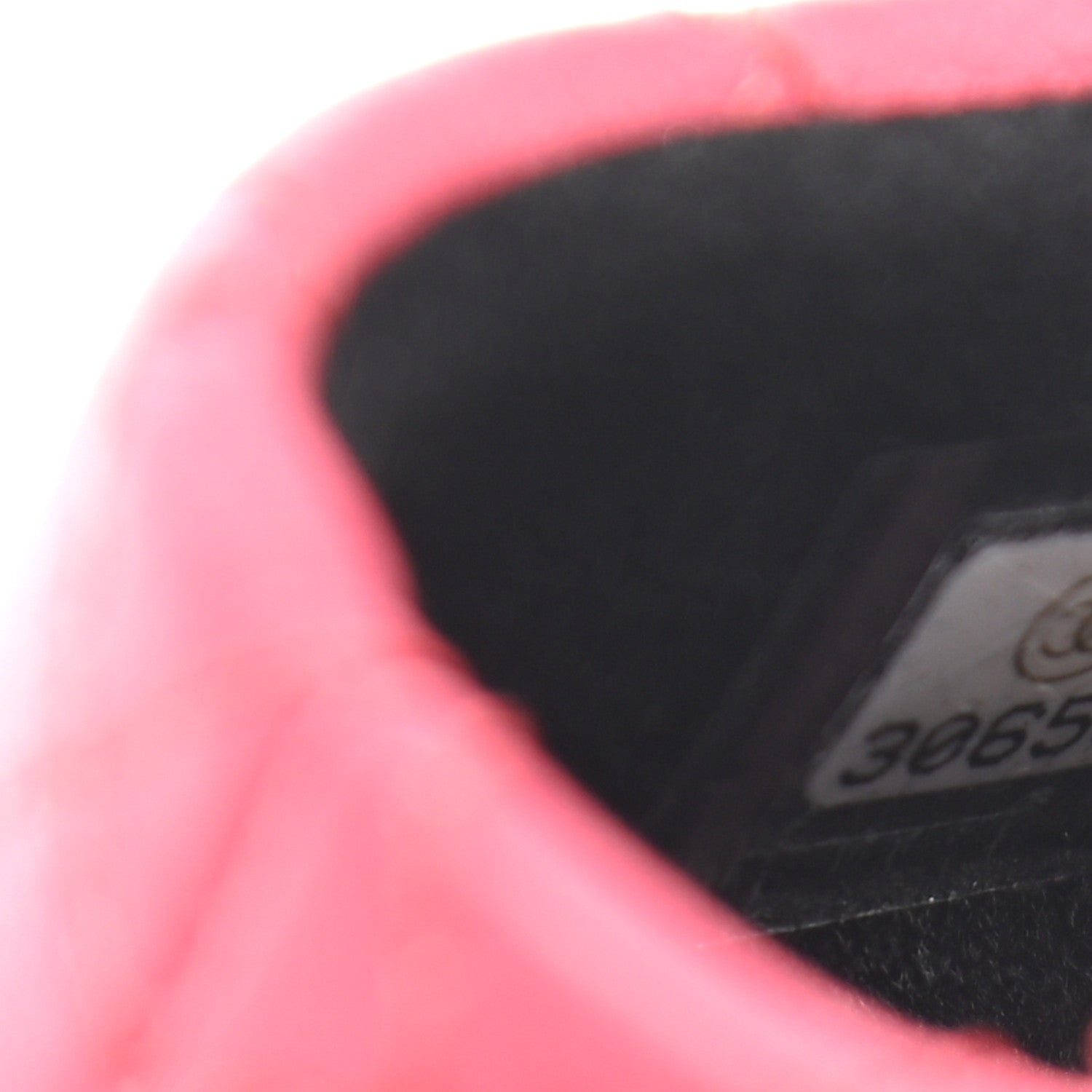 Chanel Lambskin Quilted Airpods Pro Case With Chain Pink 6 of 8