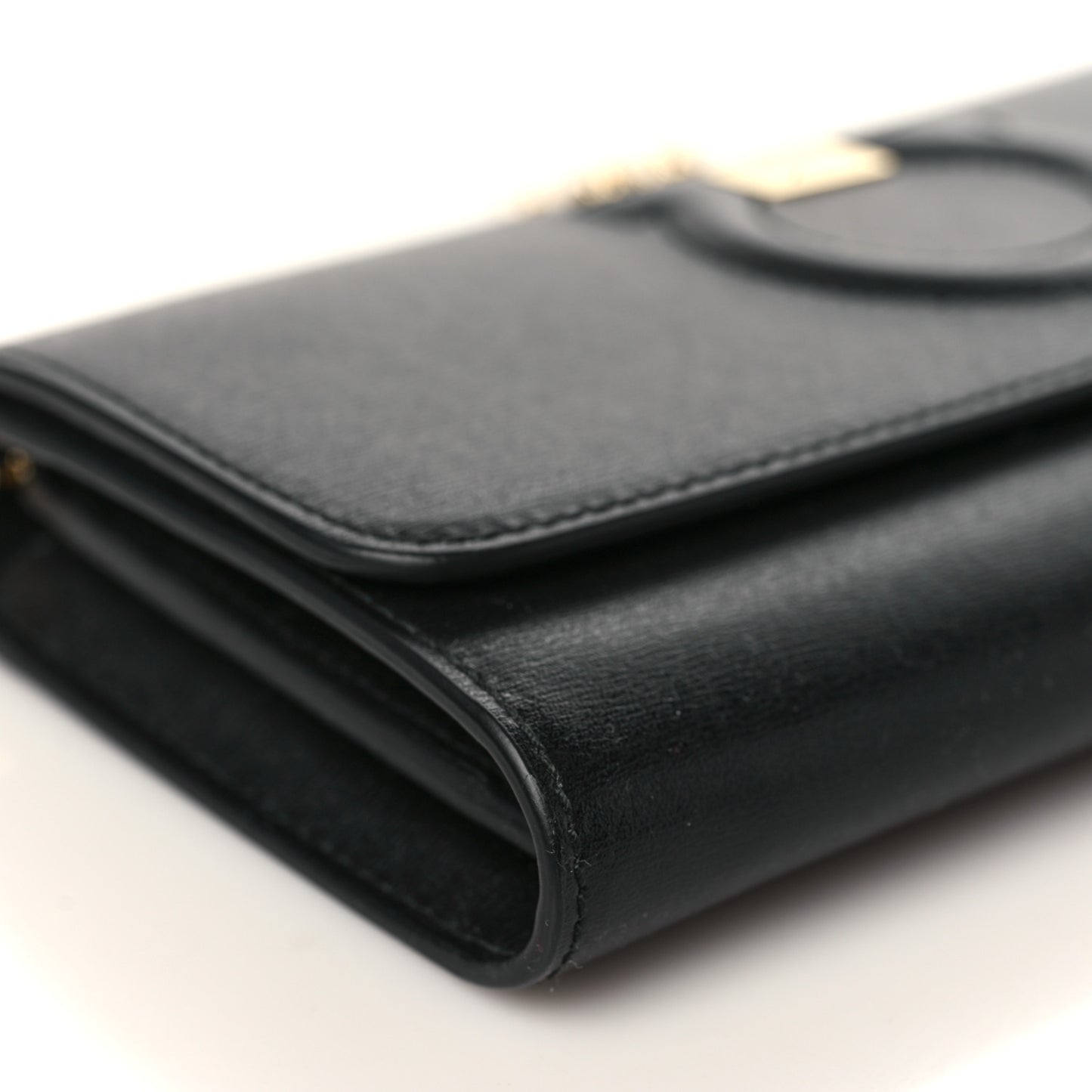 Calfskin City Wallet On Chain Black Lipstick