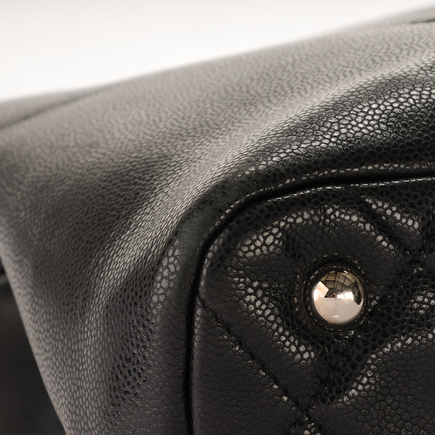 Caviar Timeless CC Soft Tote Black