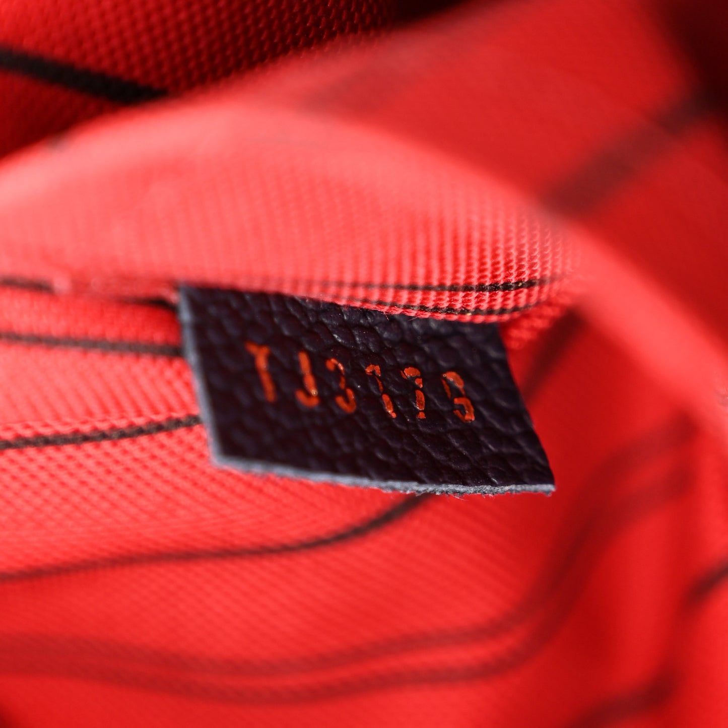 Empreinte Montaigne BB Marine Rouge