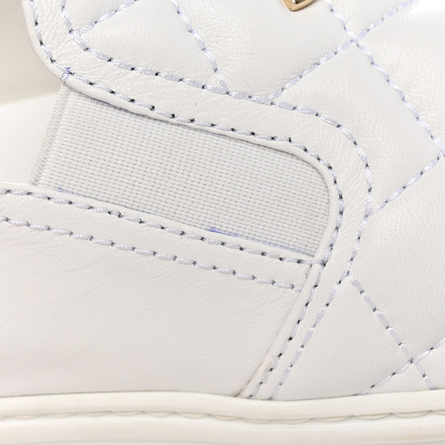 Lambskin Quilted Womens CC Stroll Sneakers 40 White