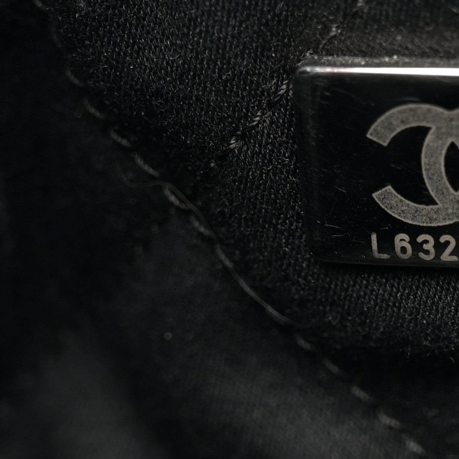 Chanel Shiny Calfskin Quilted Mini Chanel 22 So Black 7 of 12